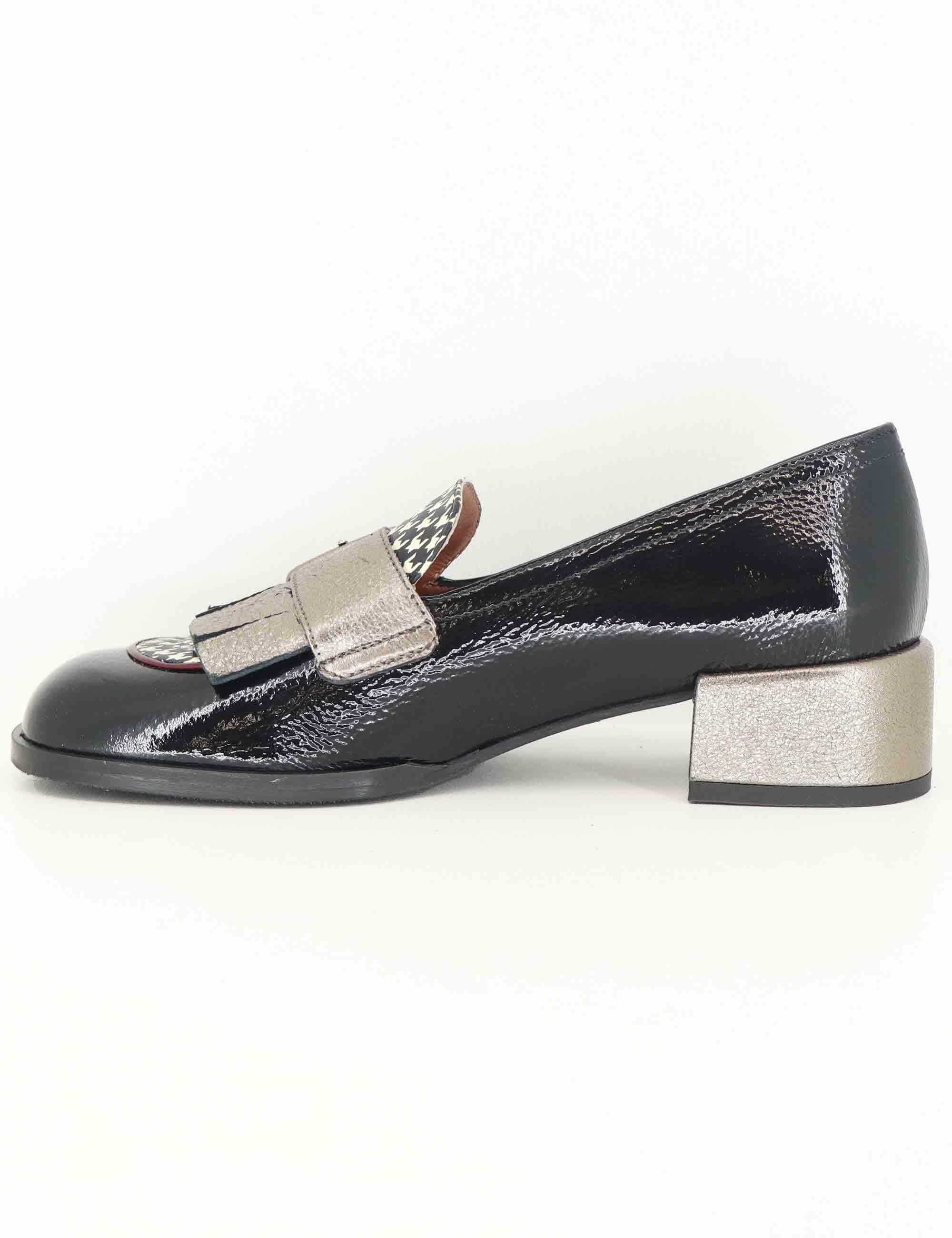 Mocassini donna in vernice nera e pelle laminata oro con frange 9527GL 001 Les Venues 