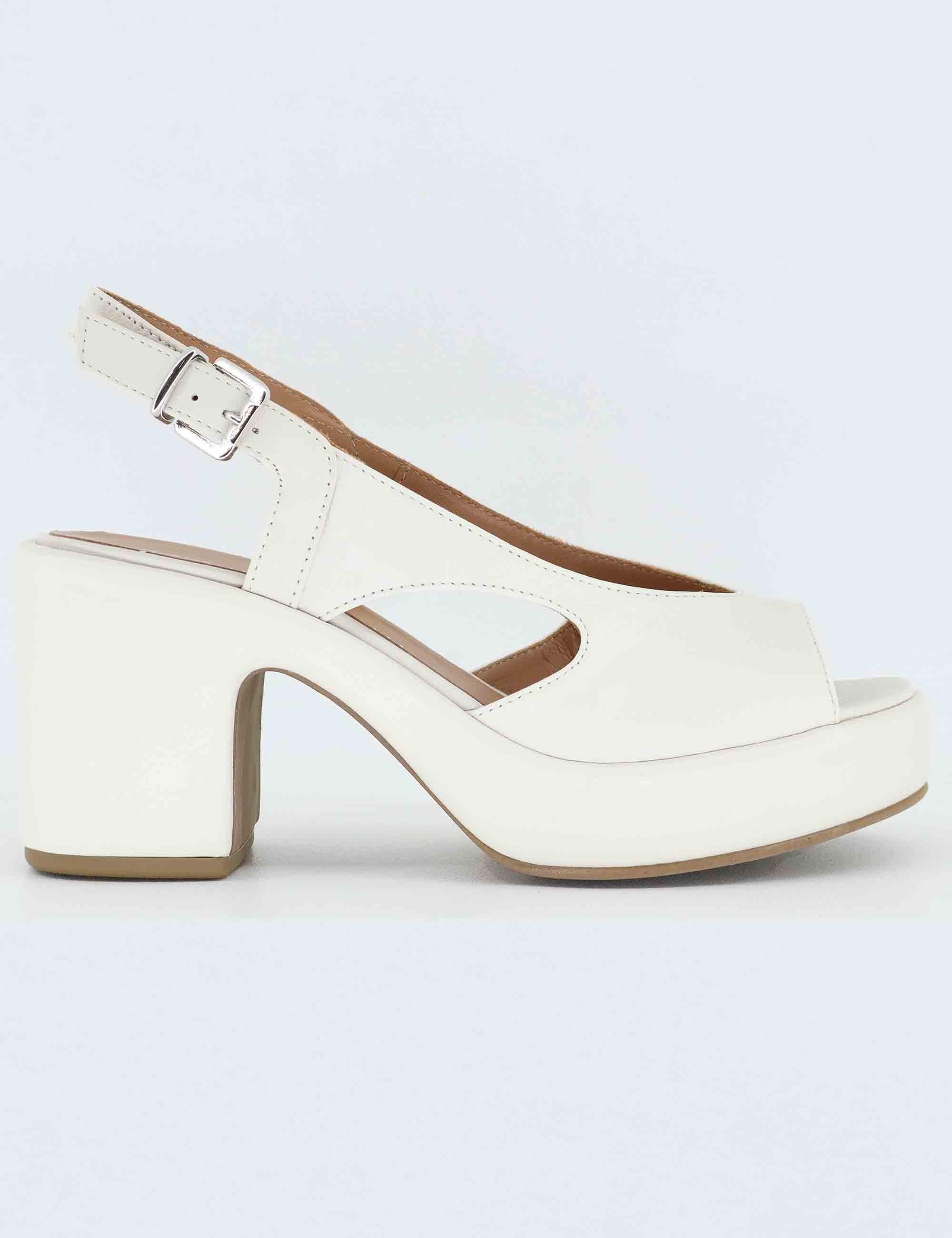 Sandali slingback donna in pelle off white con zeppa 3020 4 Gianmarco Sorelli 