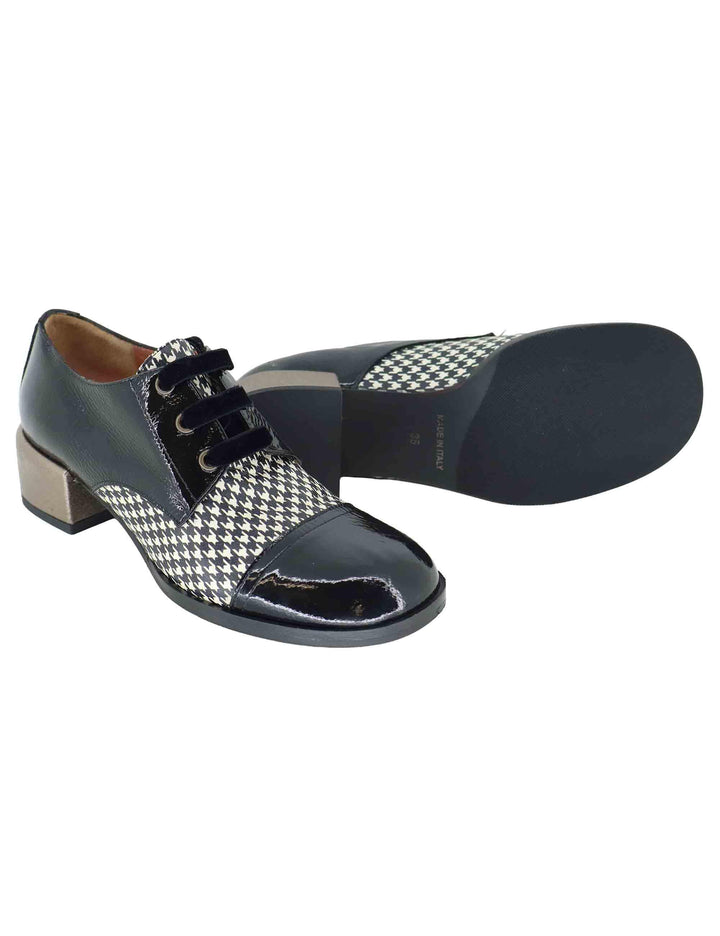 Stringate donna in pelle nera con tacco basso oro 9532GL 001 Les Venues 