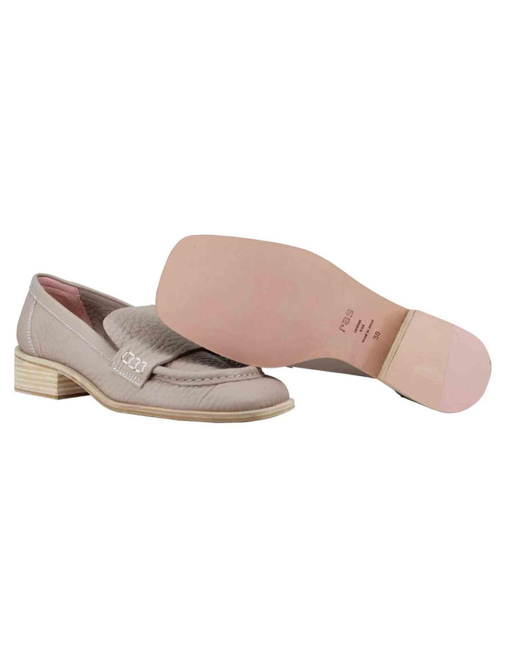 Mocassini donna in pelle beige con vaschettone e suola in cuoio 7650 015 Ras 