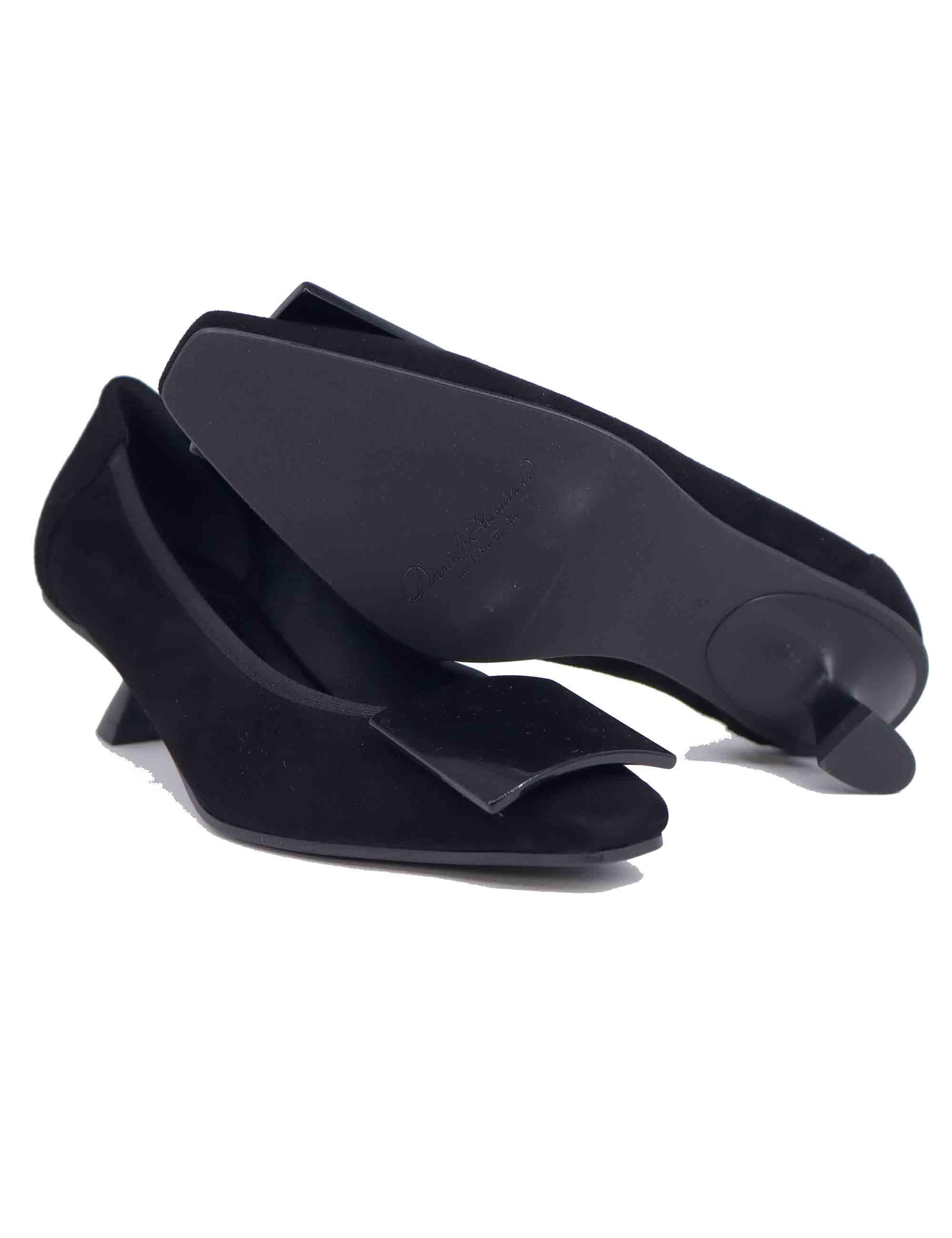 Decollete donna in camoscio nero con fibbia in tinta CUCU 001 Daniele Ancarani 