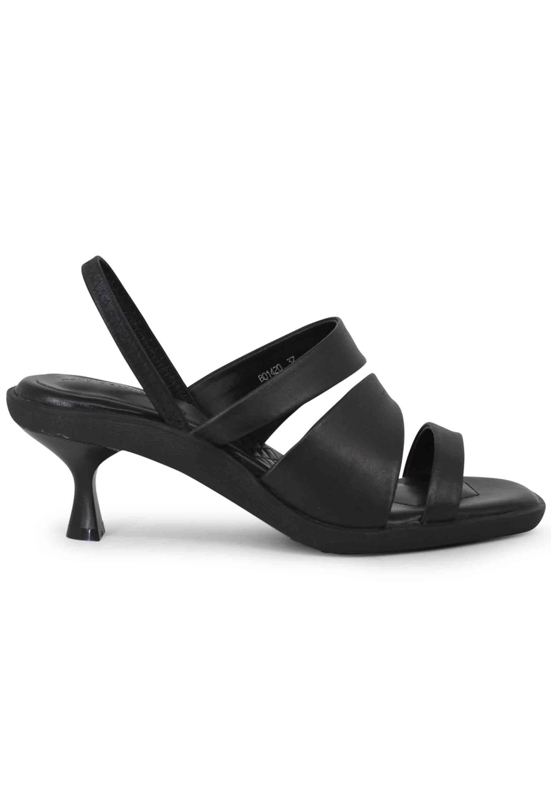 Sandali slingbak donna in pelle nera con suola in gomma e tacco colorato BO1420 001 Manufacture D'Essai 