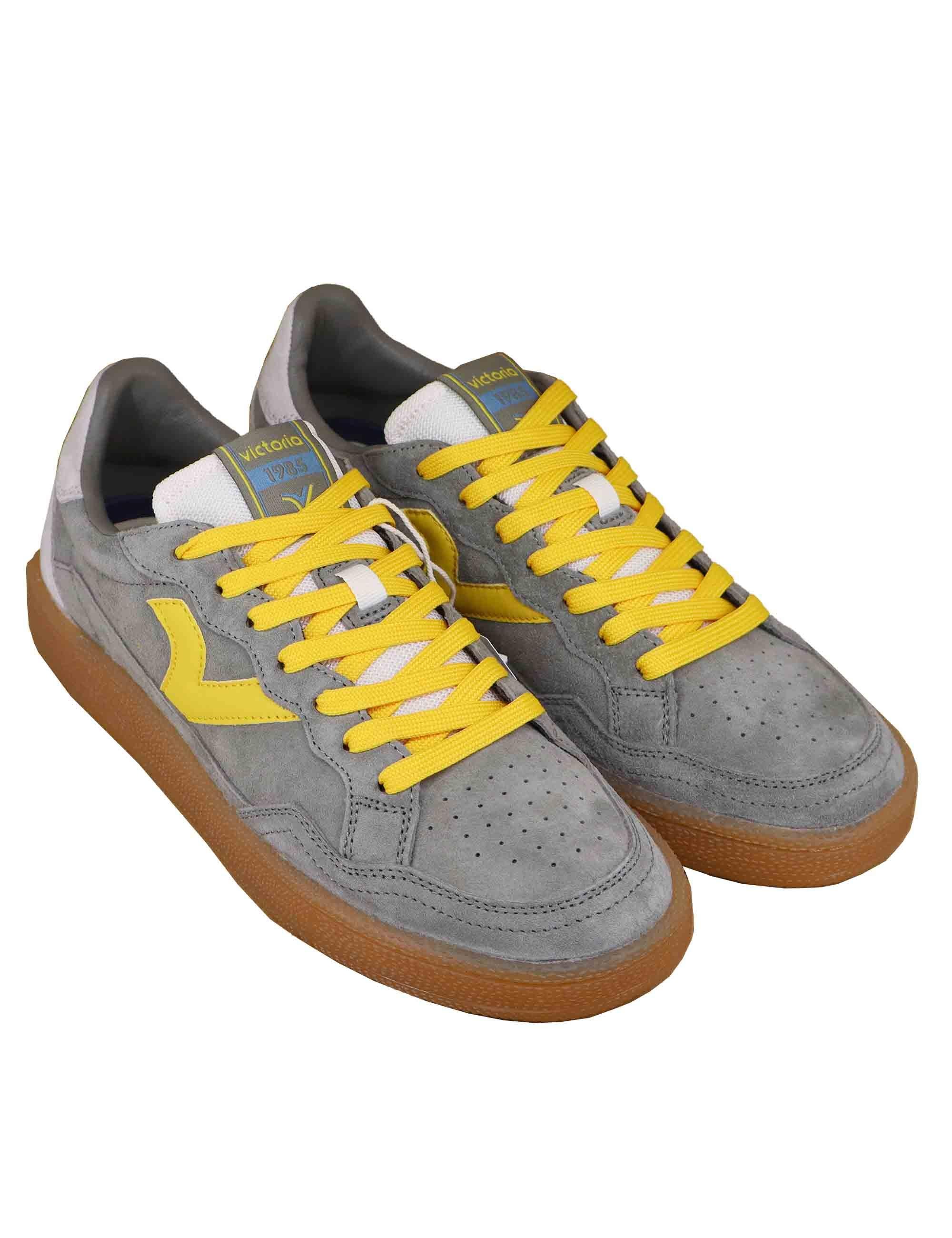 Sneakers uomo in camoscio verde con ripoti in contrasto 8806107 Kaki Victoria 