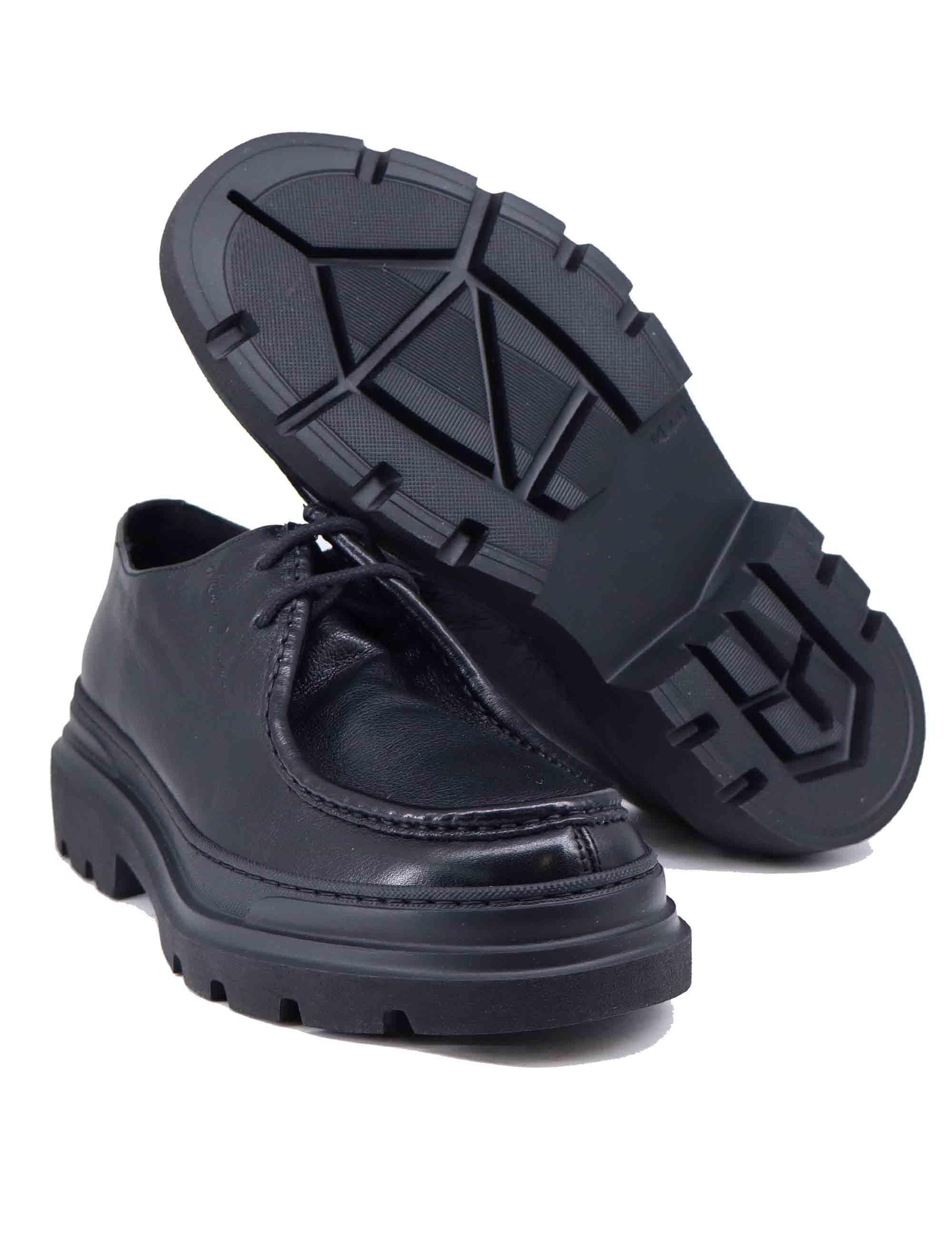 Stringate uomo in pelle nera con suola carrarmato 22557 A-VG1N Antica Cuoieria 