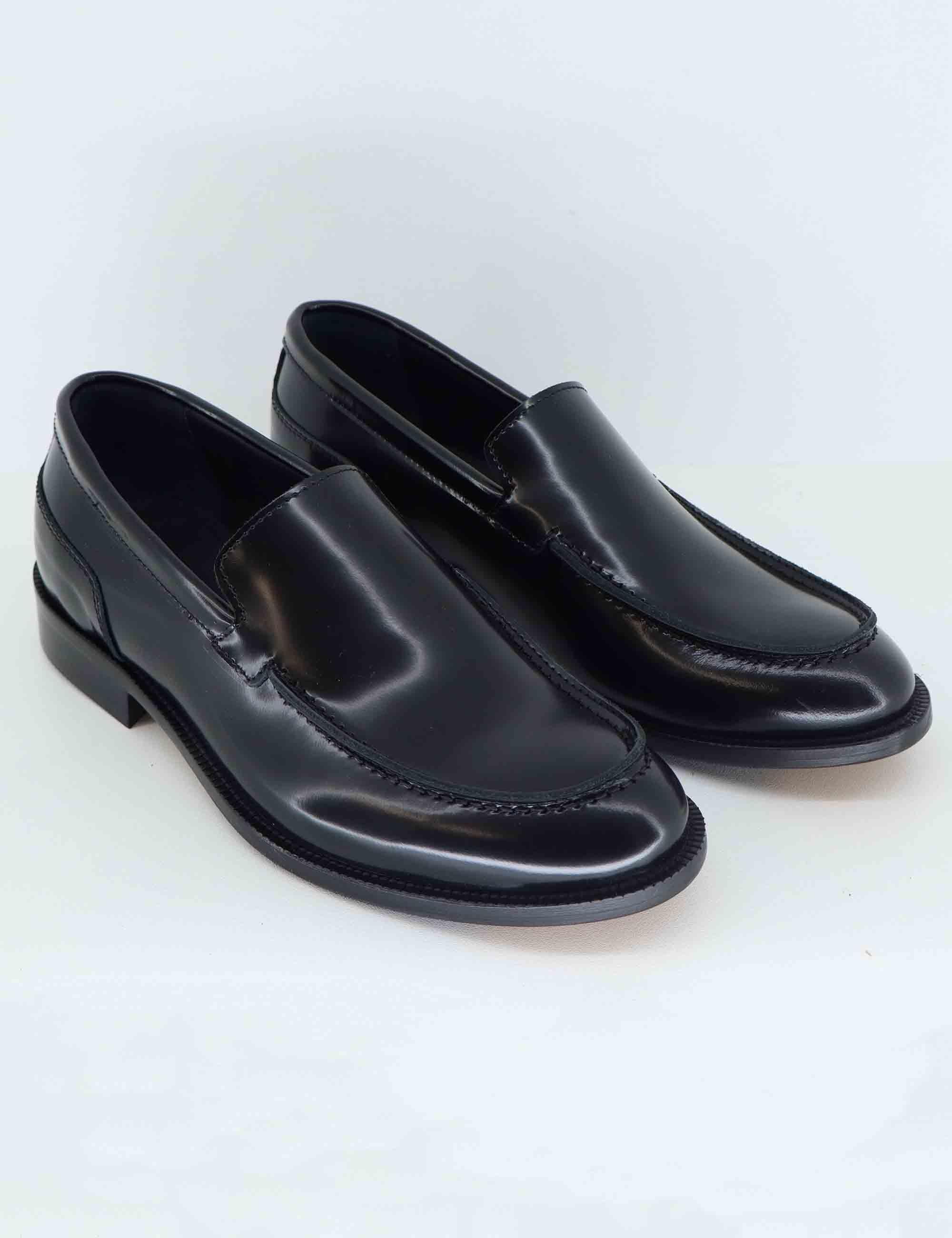 Mocassini uomo in pelle nera con patta liscia SPDU6013 001 Spatarella 