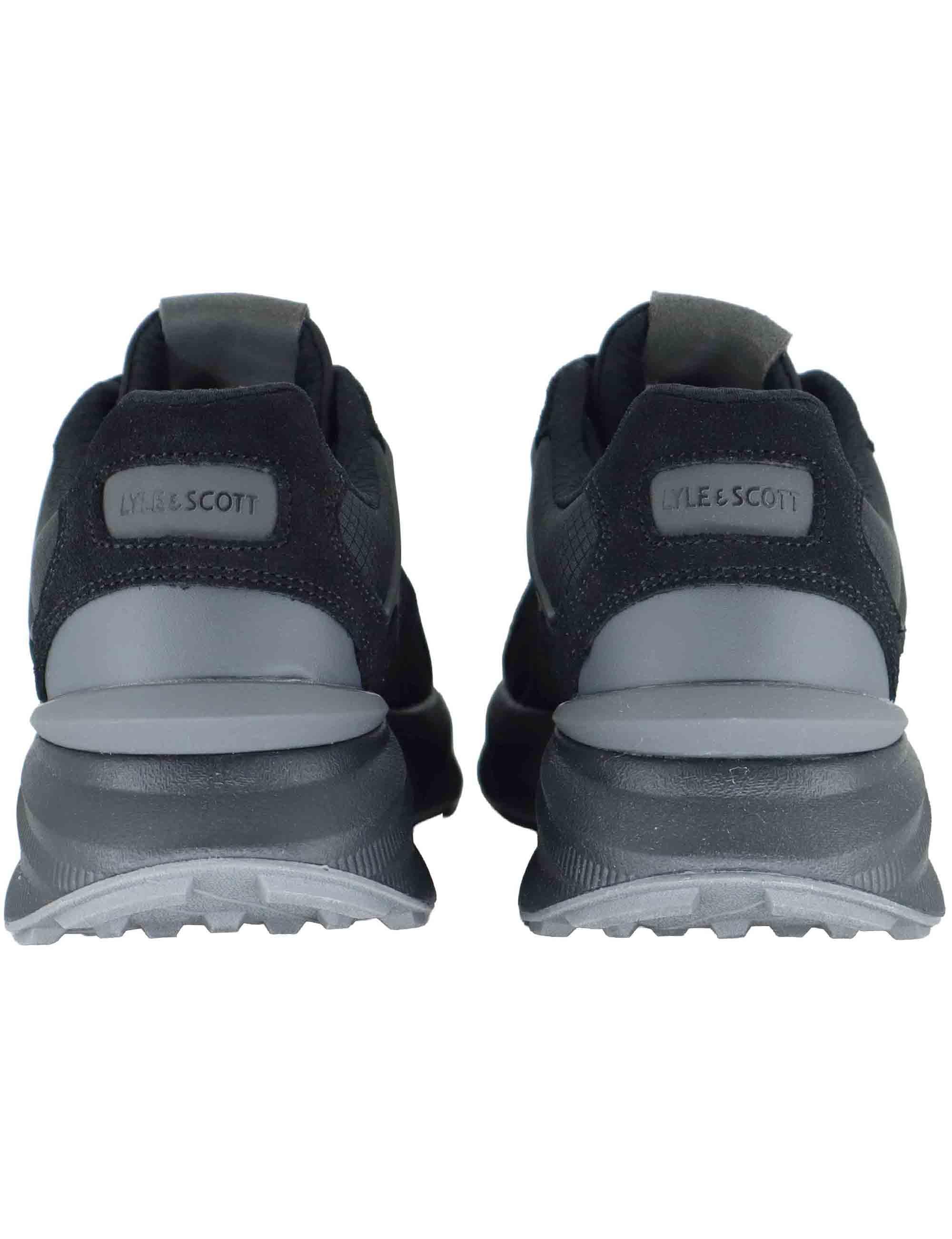 Sneakers uomo in pelle nera con riporti in contrasto e logo laterale GRADY005 001 Lyle & Scott 