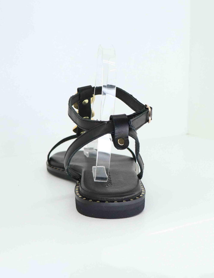 Sandali flat donna in pelle nera con medaglie oro U41005821002 582 Tsakiris Mallas 