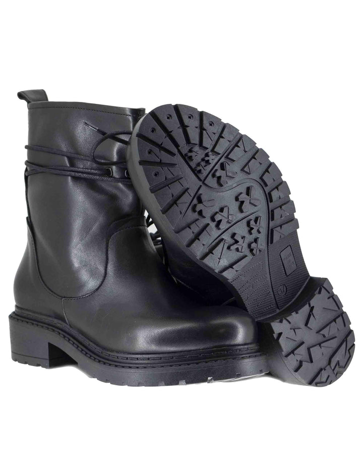 Stivaletti donna in pelle nera con doppo giro lacci alla caviglia SPMA2149 001 Spatarella 