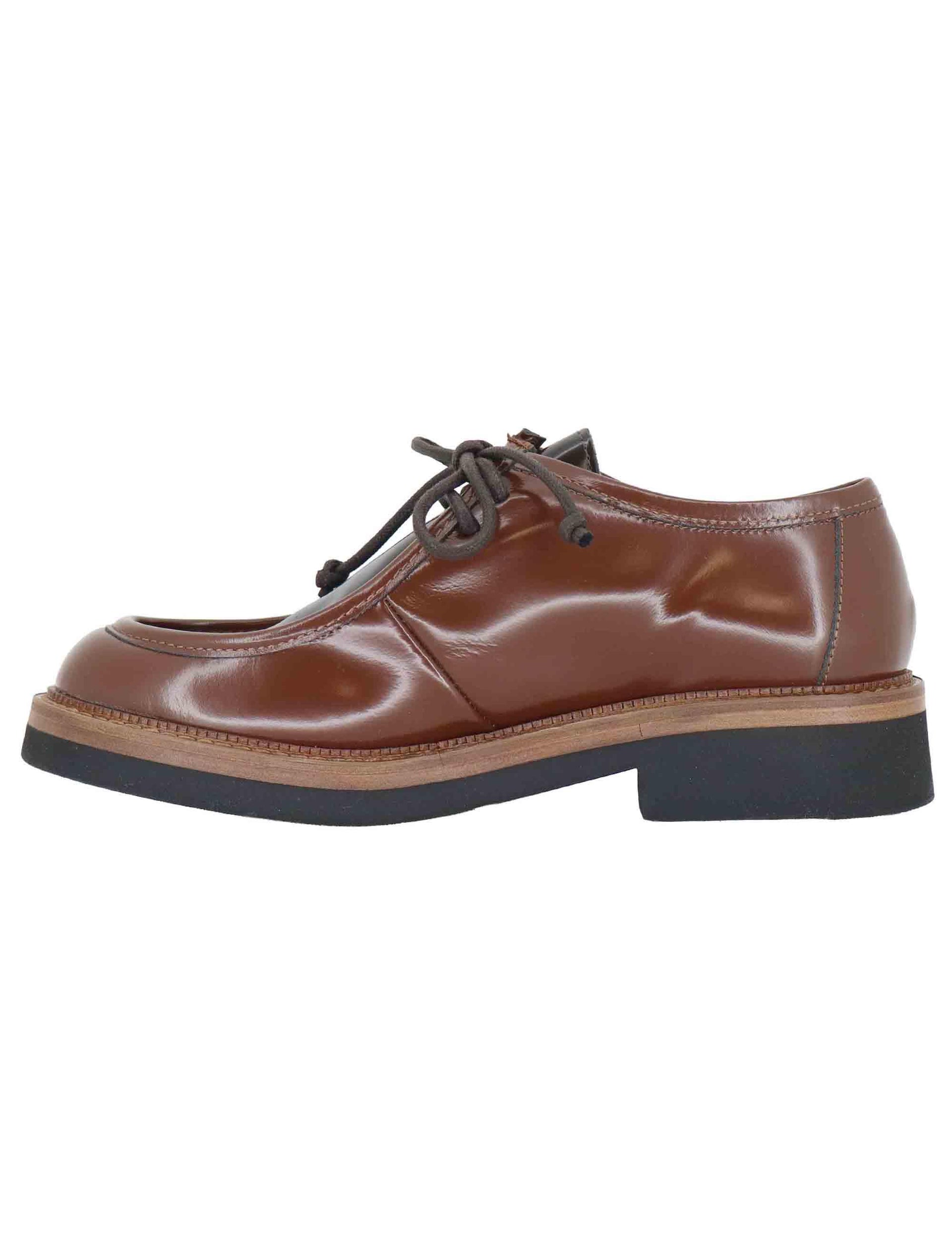 Stringate donna in pelle marrone con vaschetta in contrasto e suola in gomma SP3225 014 Spatarella 