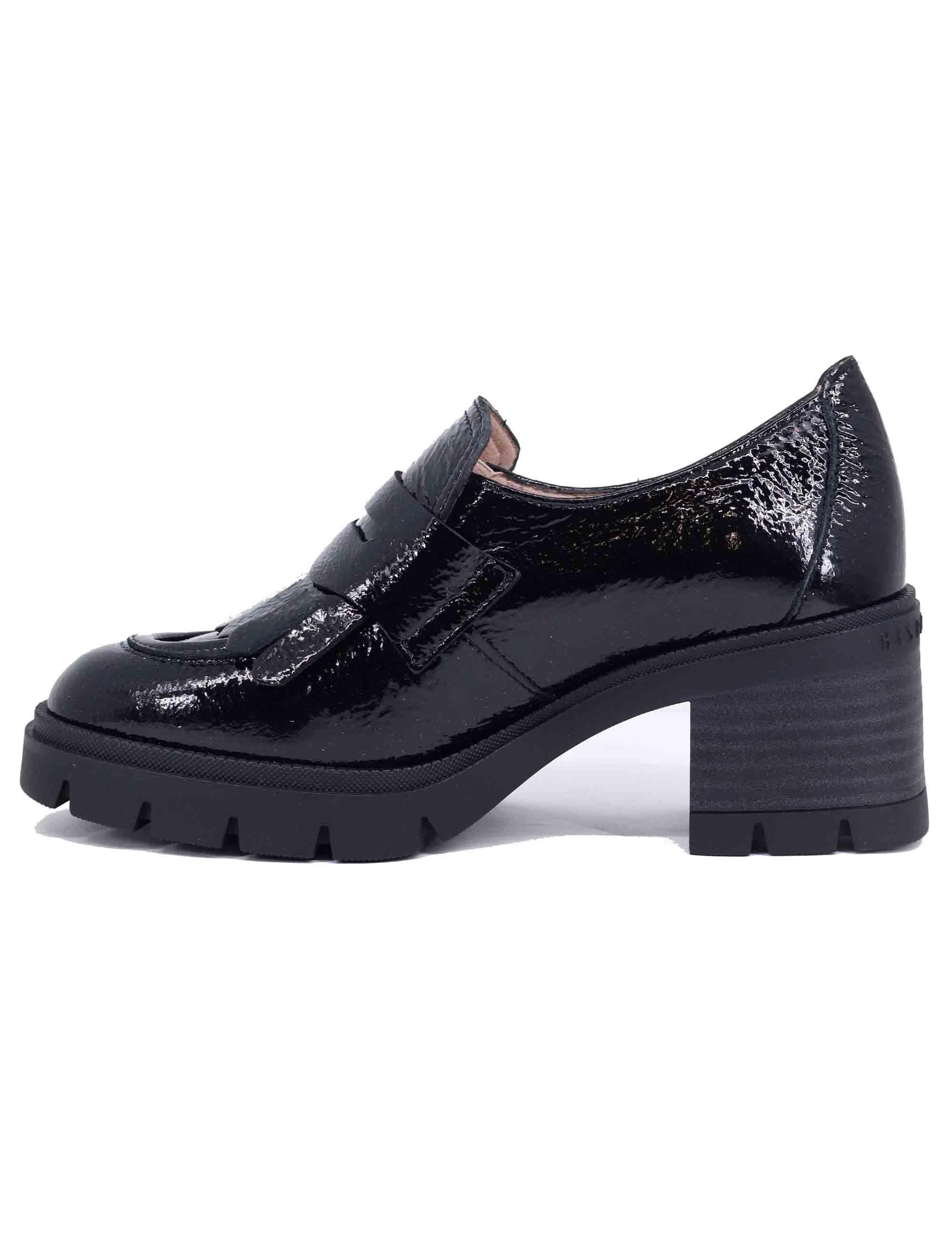Mocassini donna in vernice nera con suola in gomma HI243610 C005 Hispanitas 