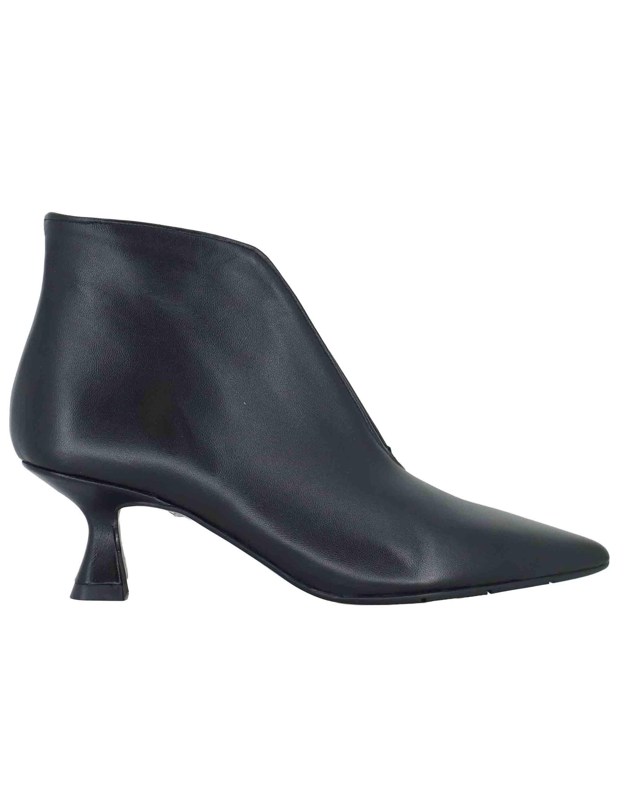 Stivaletti ankle boot donna in pelle nera ultra soft SP1073 001 Spatarella 