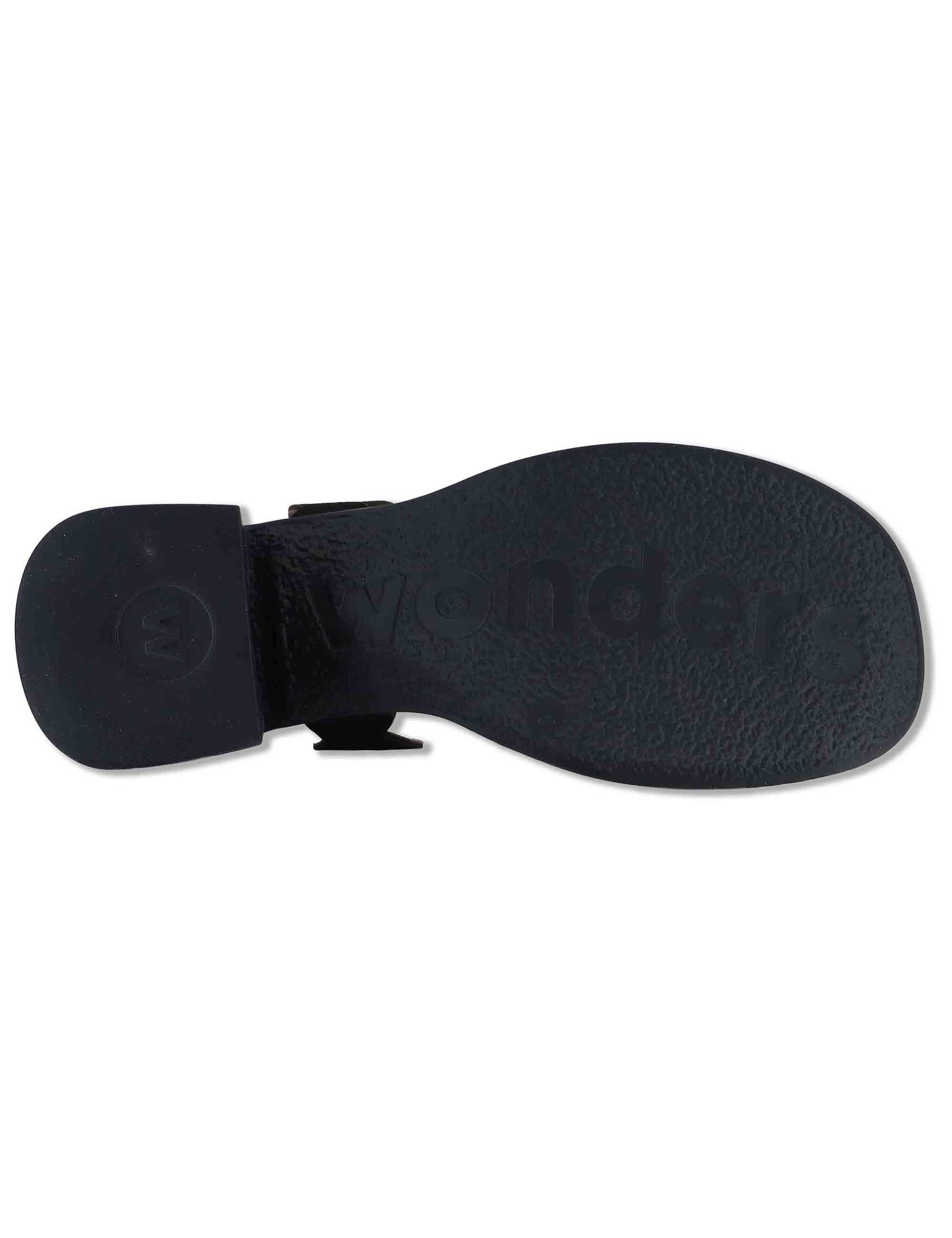 Sandali donna slingback in pelle nera con tacco in gomma ultra soft D-2306 001 Wonders 