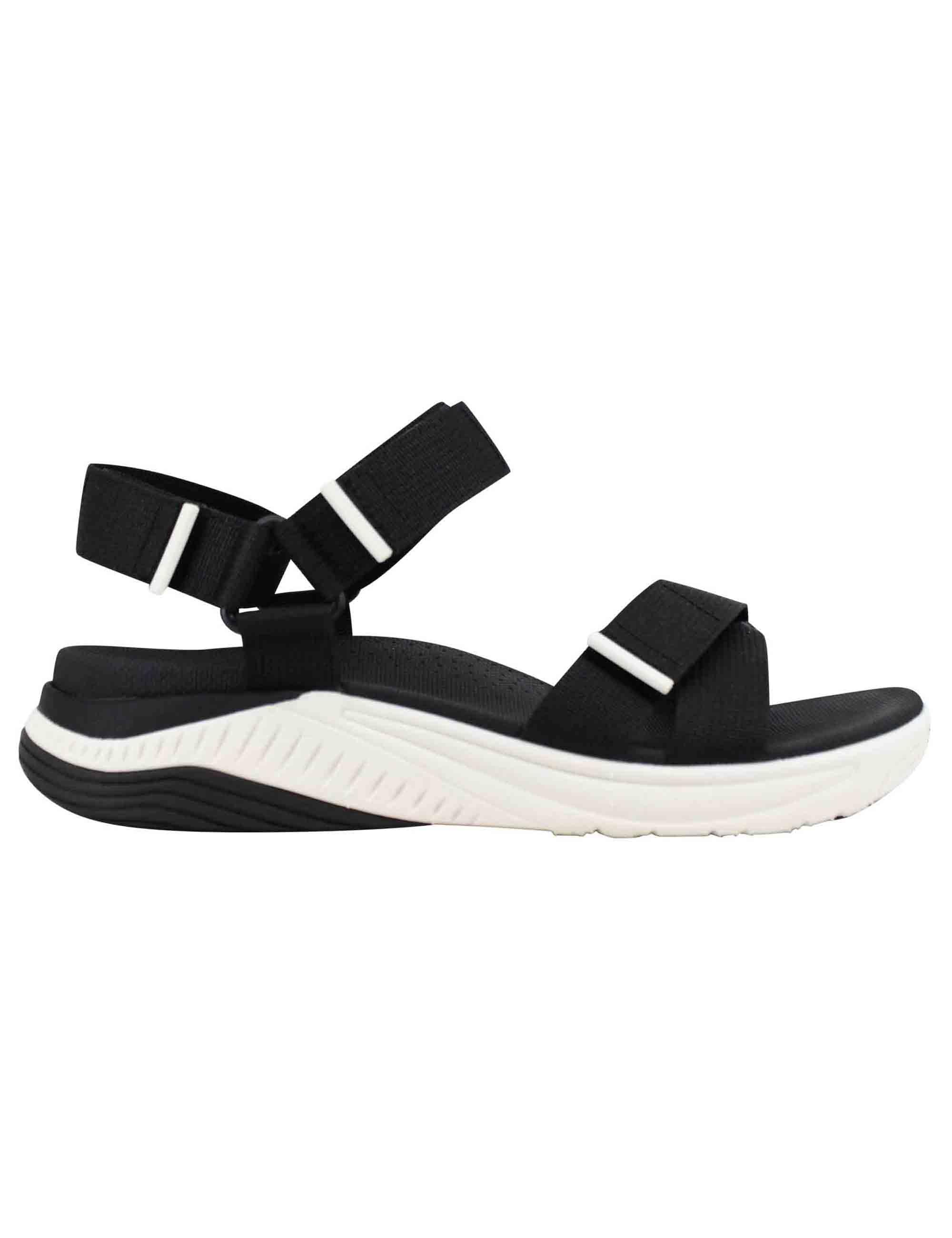 Sandali donna Racquel in tessuto nero con zeppa in gomma RACQUEL 491-5500200 Dansko 