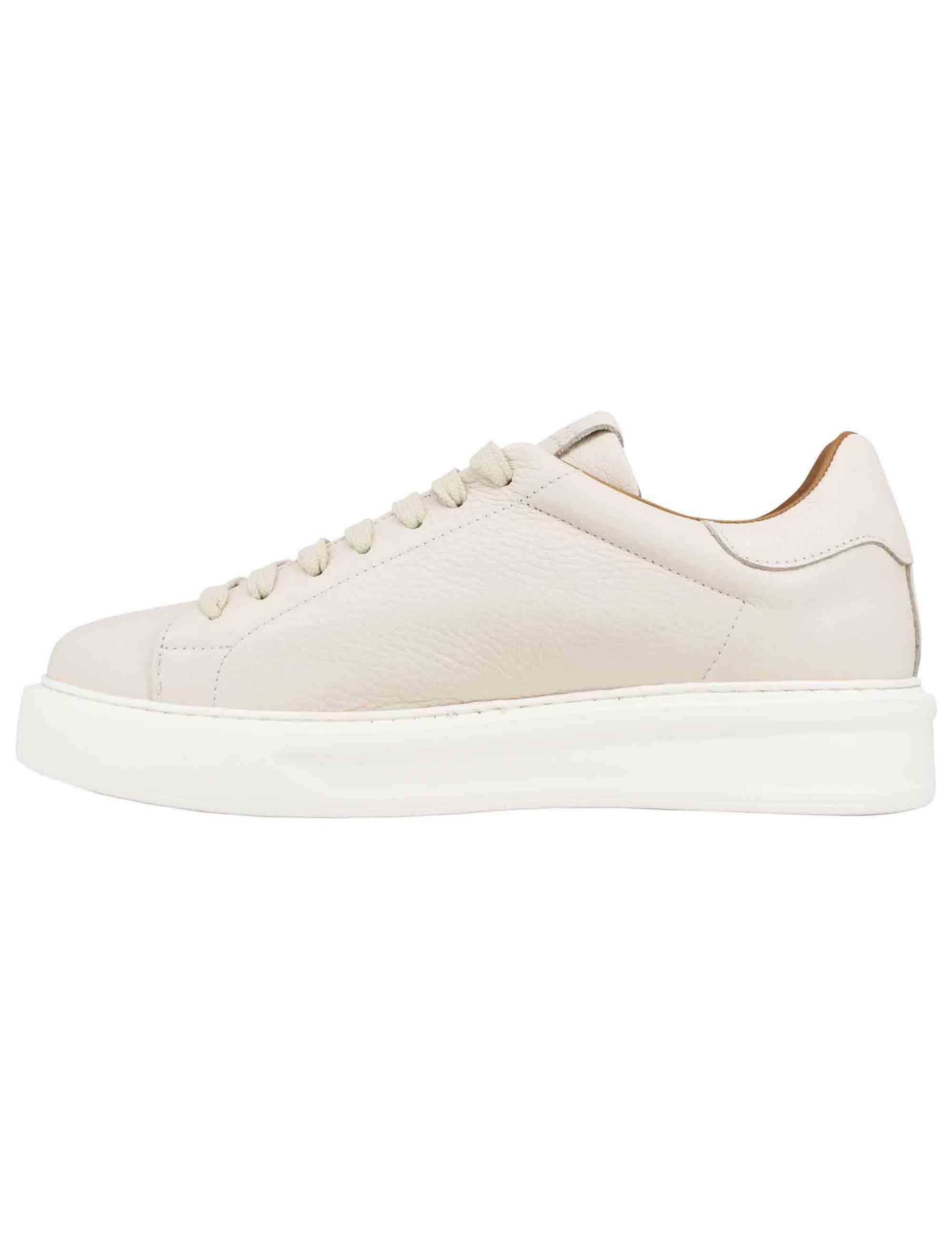 Sneakers uomo in pelle beige martellata con suola alta in gomma TAGO 5 015 Rogal's 