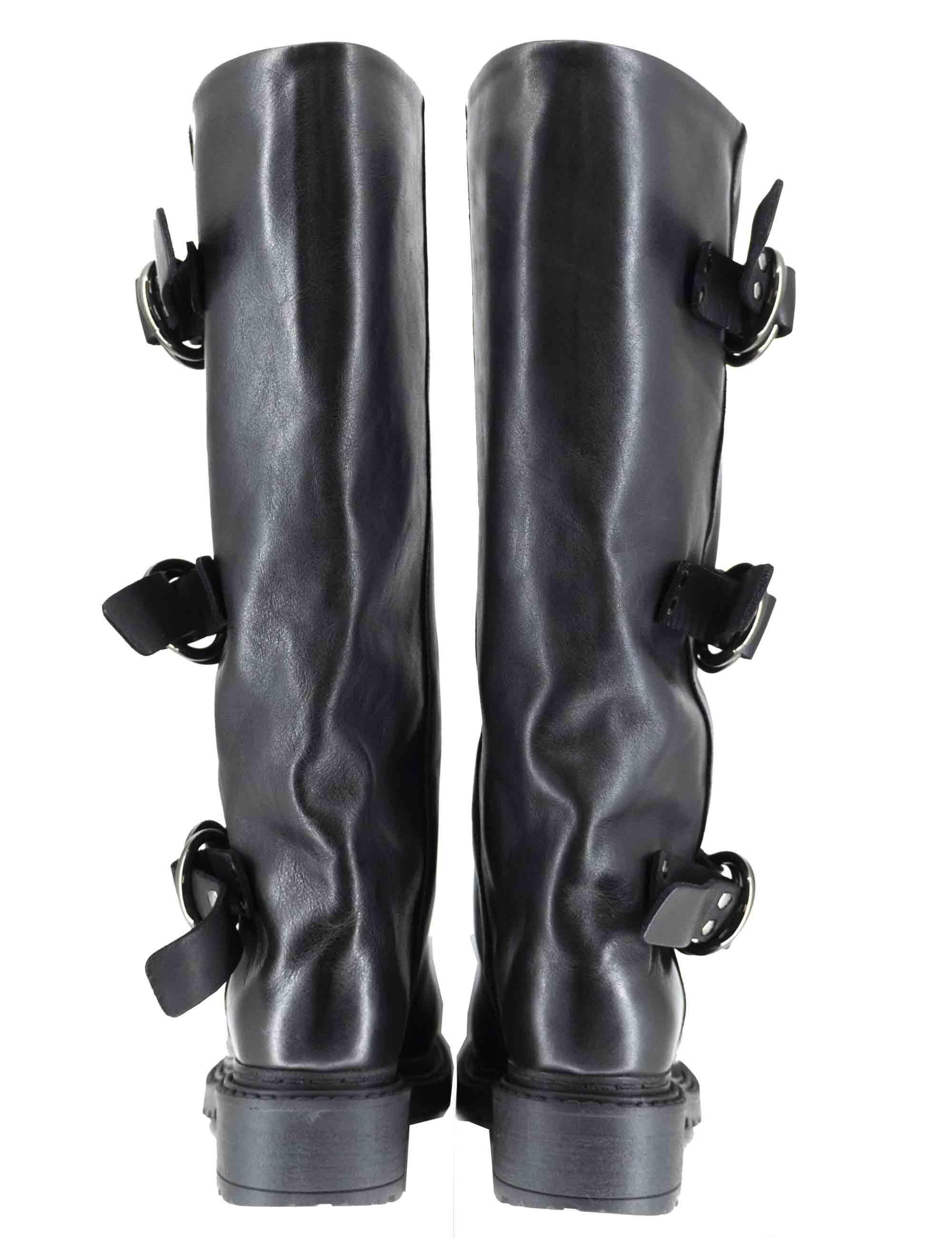 Stivali anfibi donna in pelle nera con fibbie laterali SPMA2460 001 Spatarella 