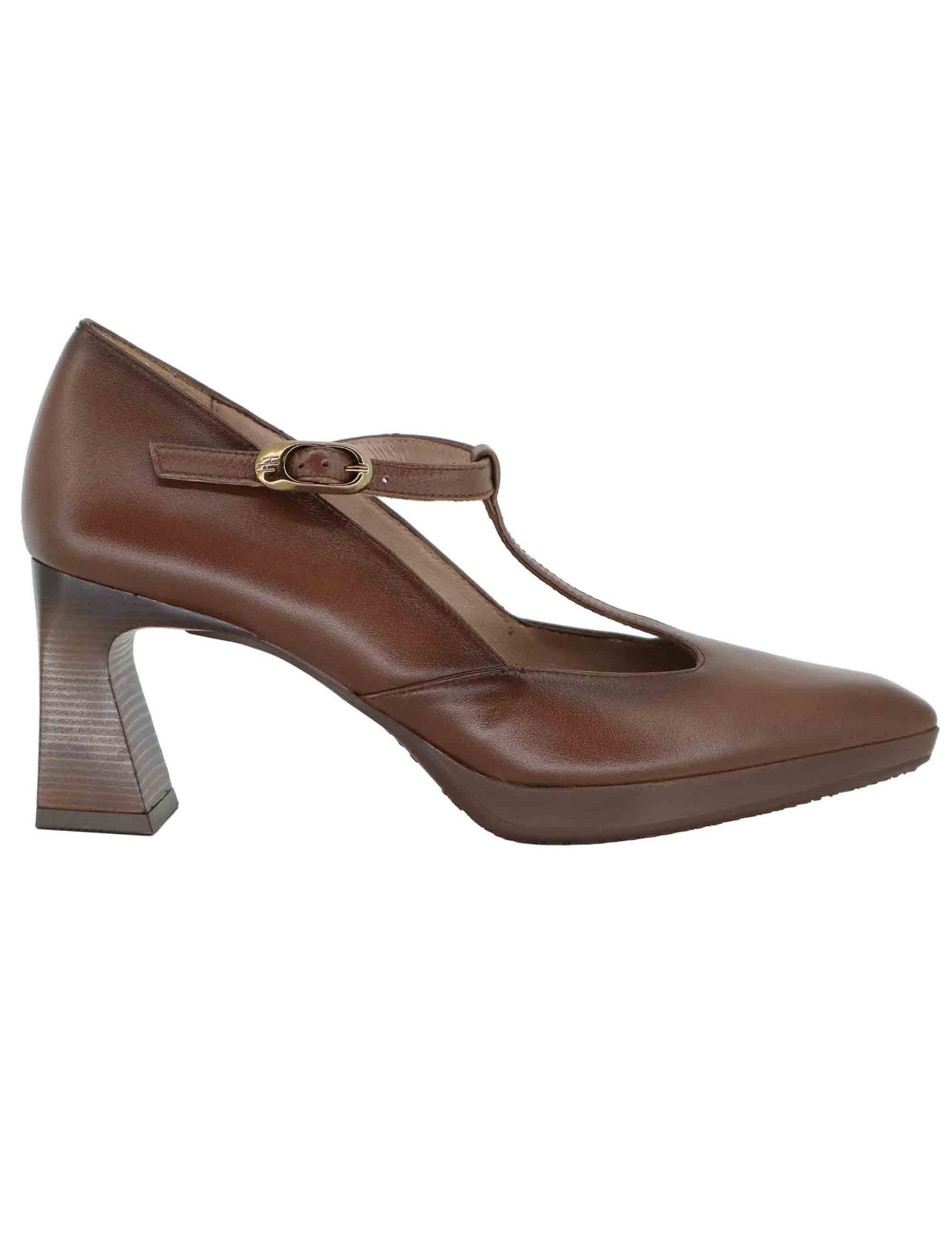 Decollete donna in pelle marrone con cinturino regolabile HI254342 C001 Hispanitas 