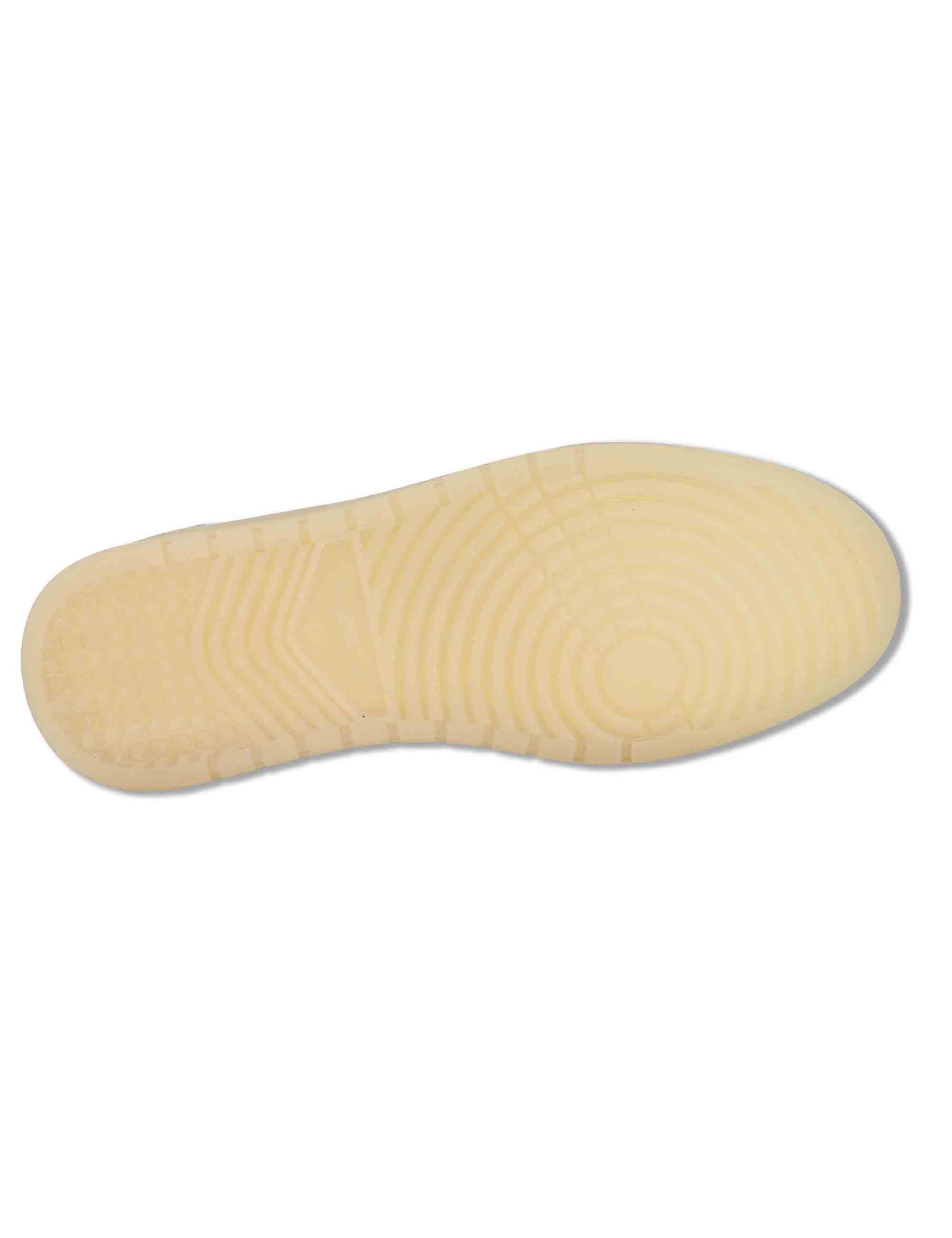 Sneakers uomo in pelle bianca soft con sotto piede morbido MS600R37 500123 Vueva 