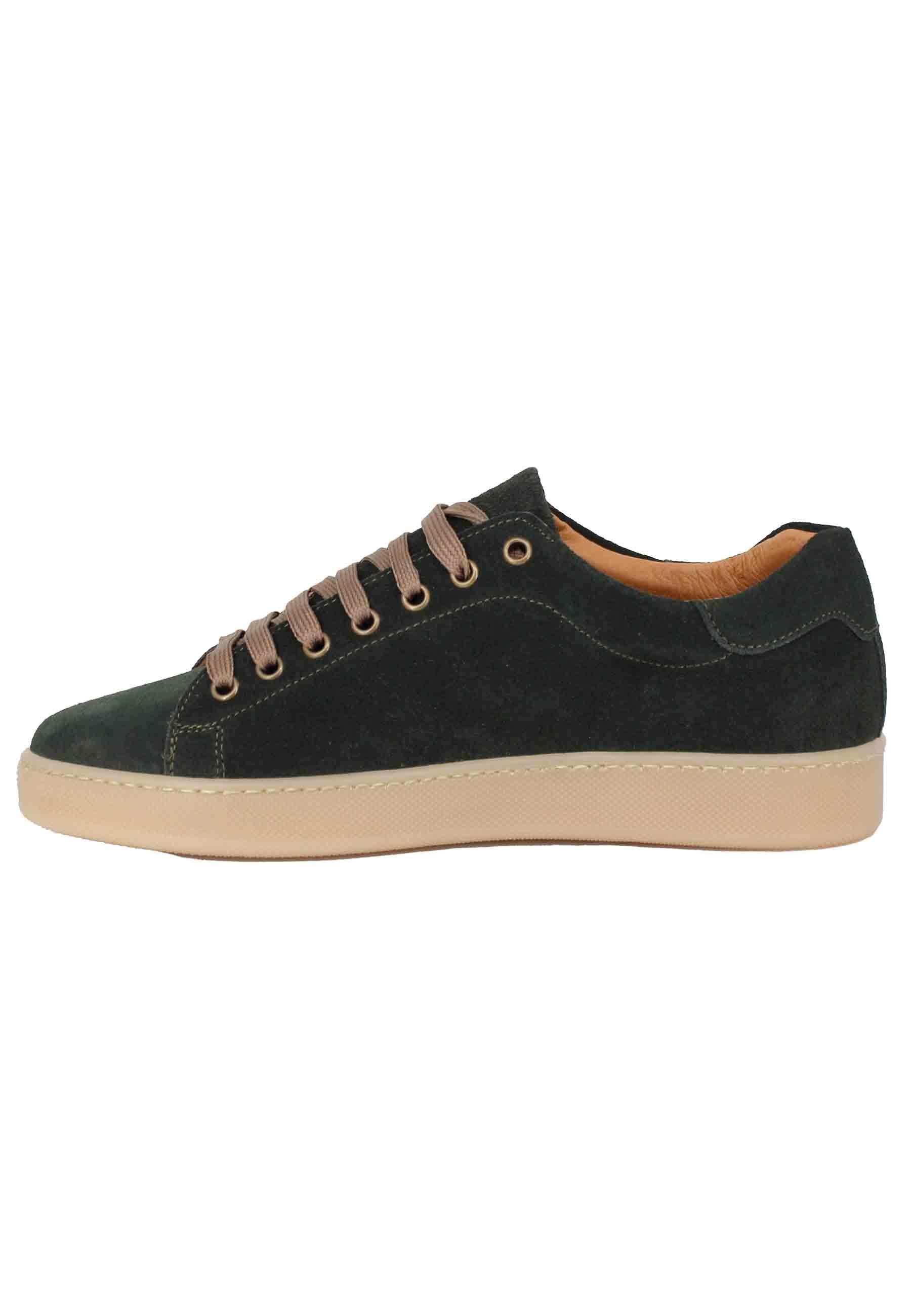 Sneakers uomo in camoscio verde con fondo in gomma 2011 025 Spatarella 