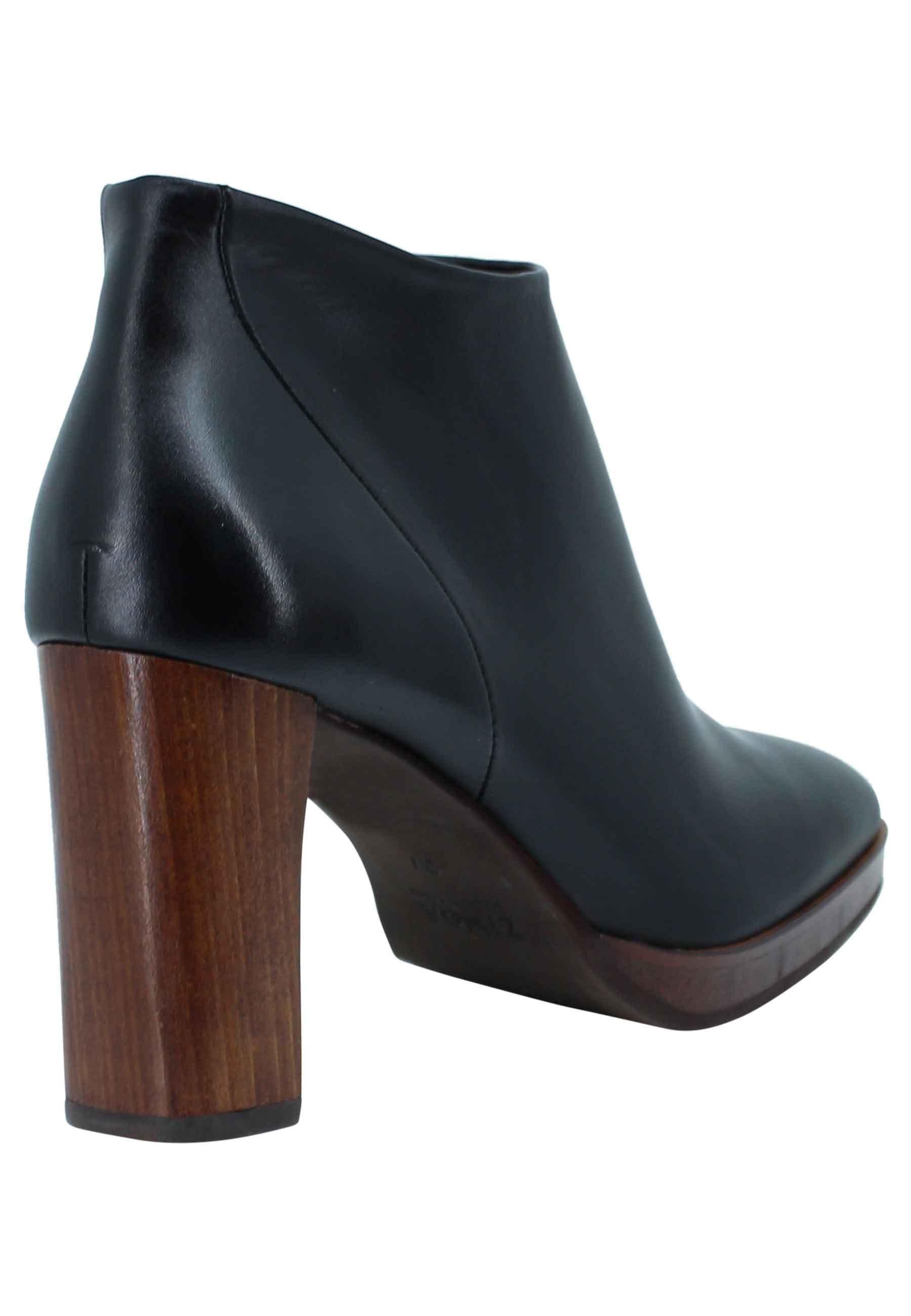 Stivaletti ankle boot donna in pelle nera tacco alto e plateau 2023 001 Zinda 