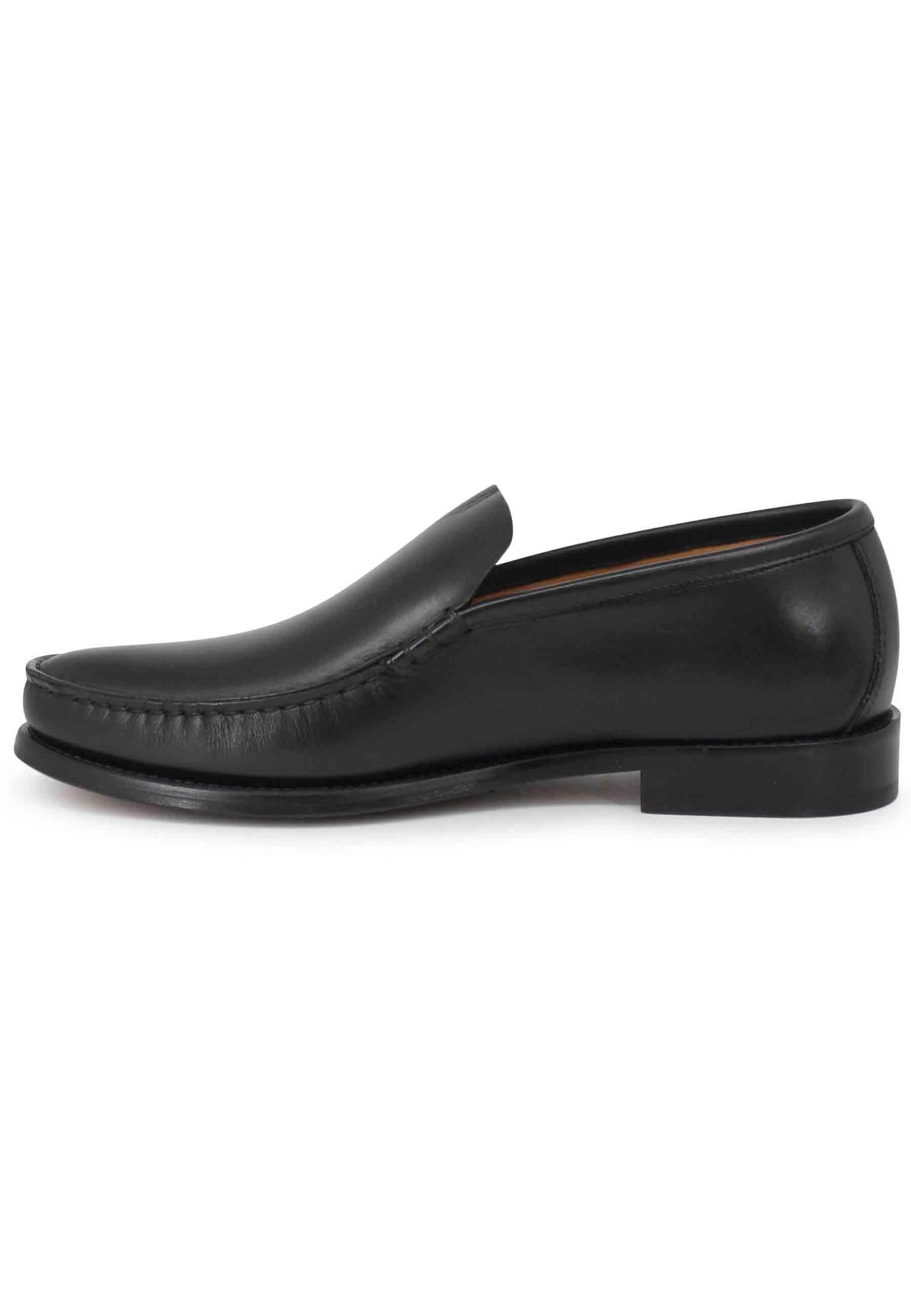 Mocassini uomo in pelle nera con patta liscia e suola in cuoio cucita 52755 01 Florsheim 