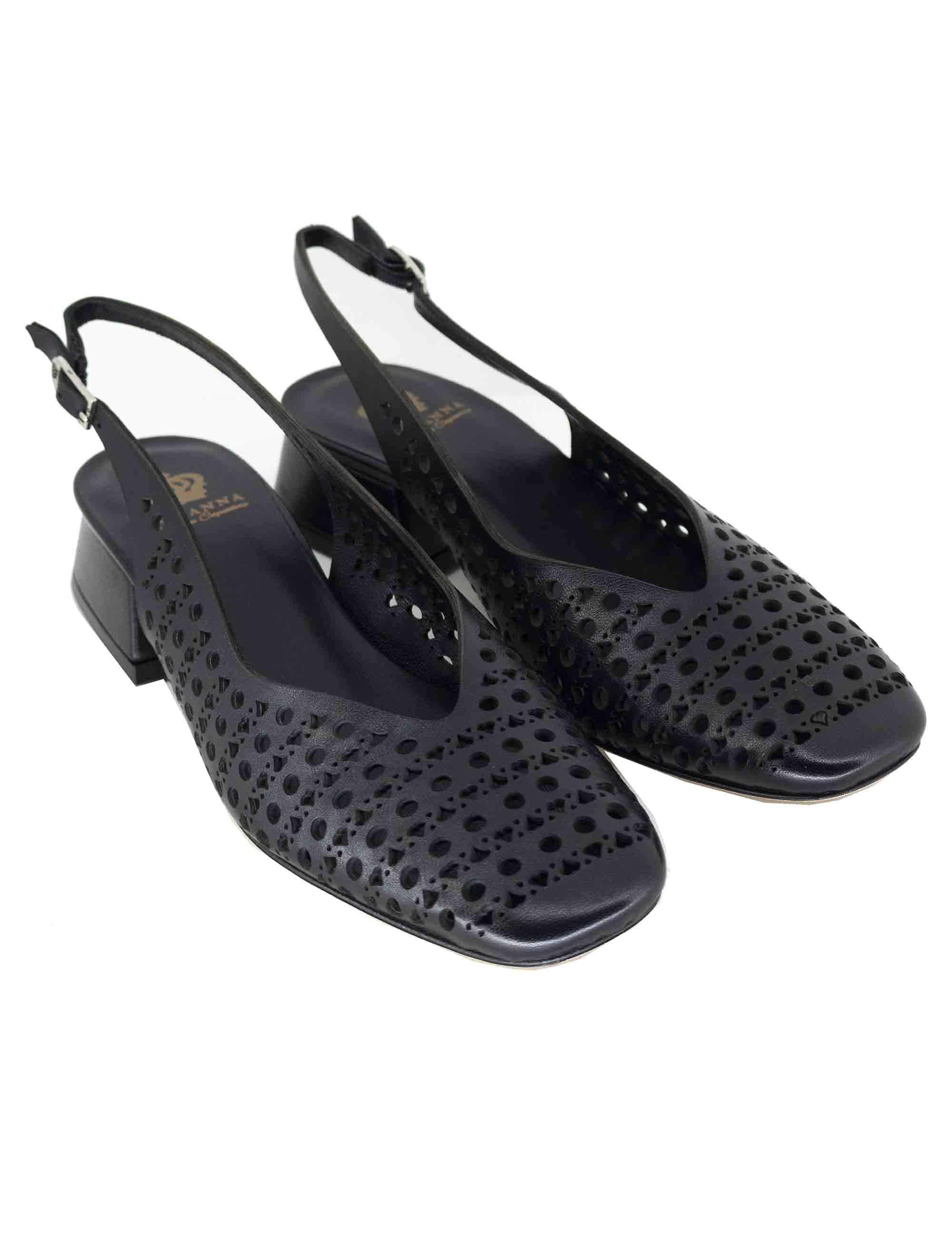 Slingback donna in pelle nera forata CH2525/G 001 L'Arianna 