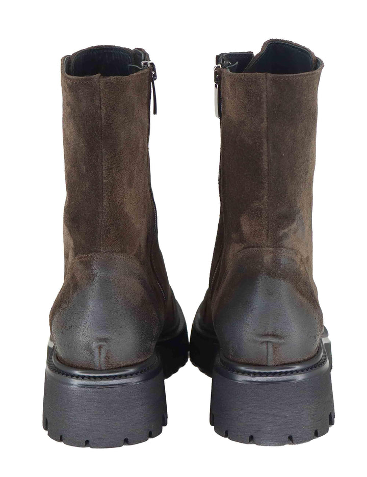 Stivaletti anfibi donna in camoscio marrone con borchie e suola carrarmato GAIA 9 014 Tattoo 