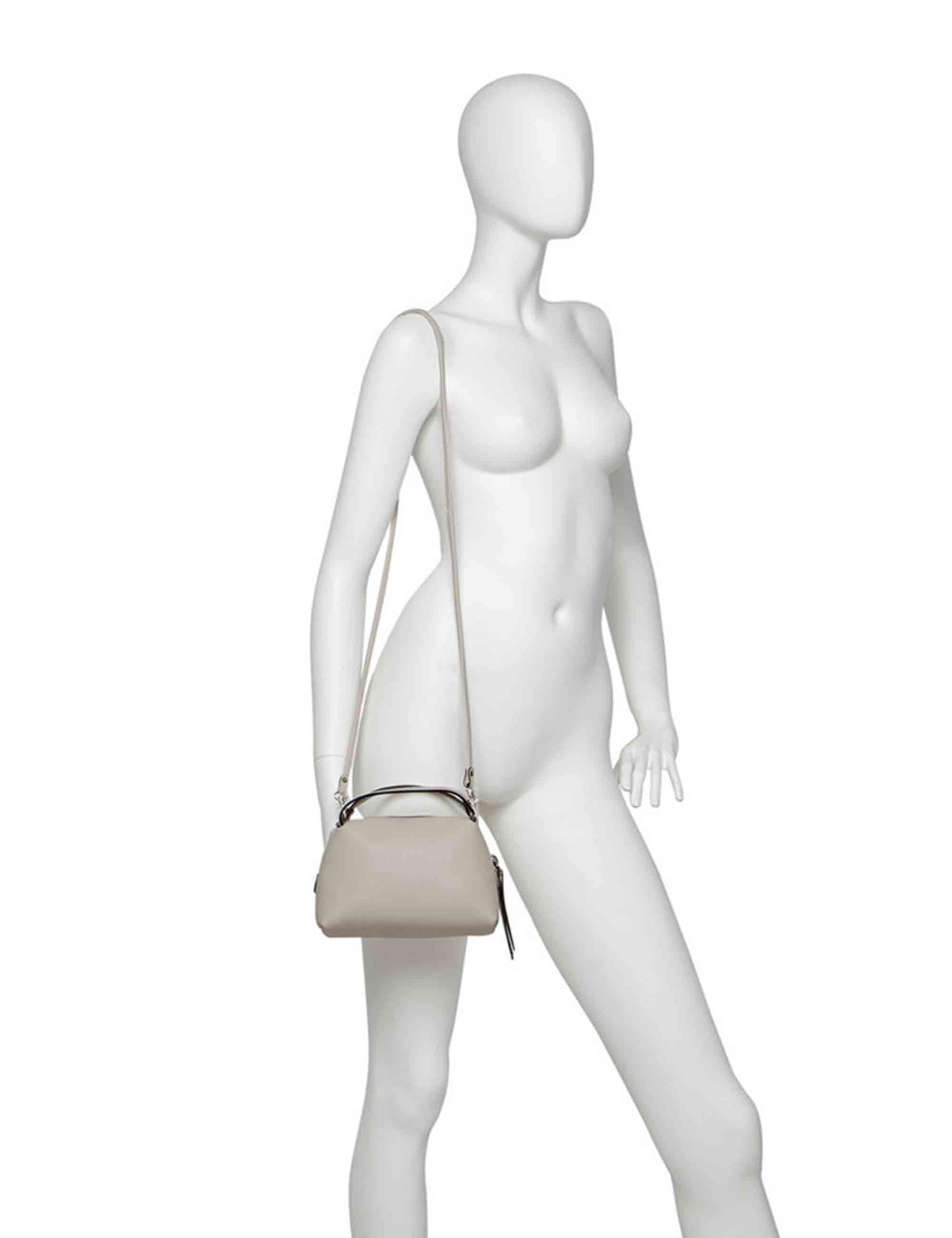 Borse donna Alifa in pelle martellata nera BS8145 001 COMMGRN Gianni Chiarini 