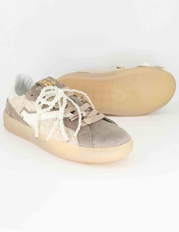 Sneakers donna in pelle e camoscio beige con charms BLUE 30A Gio + 