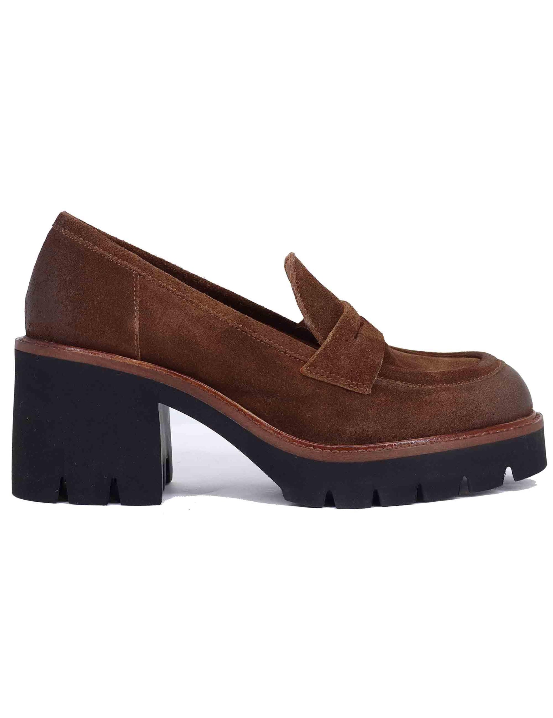 Mocassini donna in camoscio cuoio con suola alta in gomma SP8701 014 Spatarella 