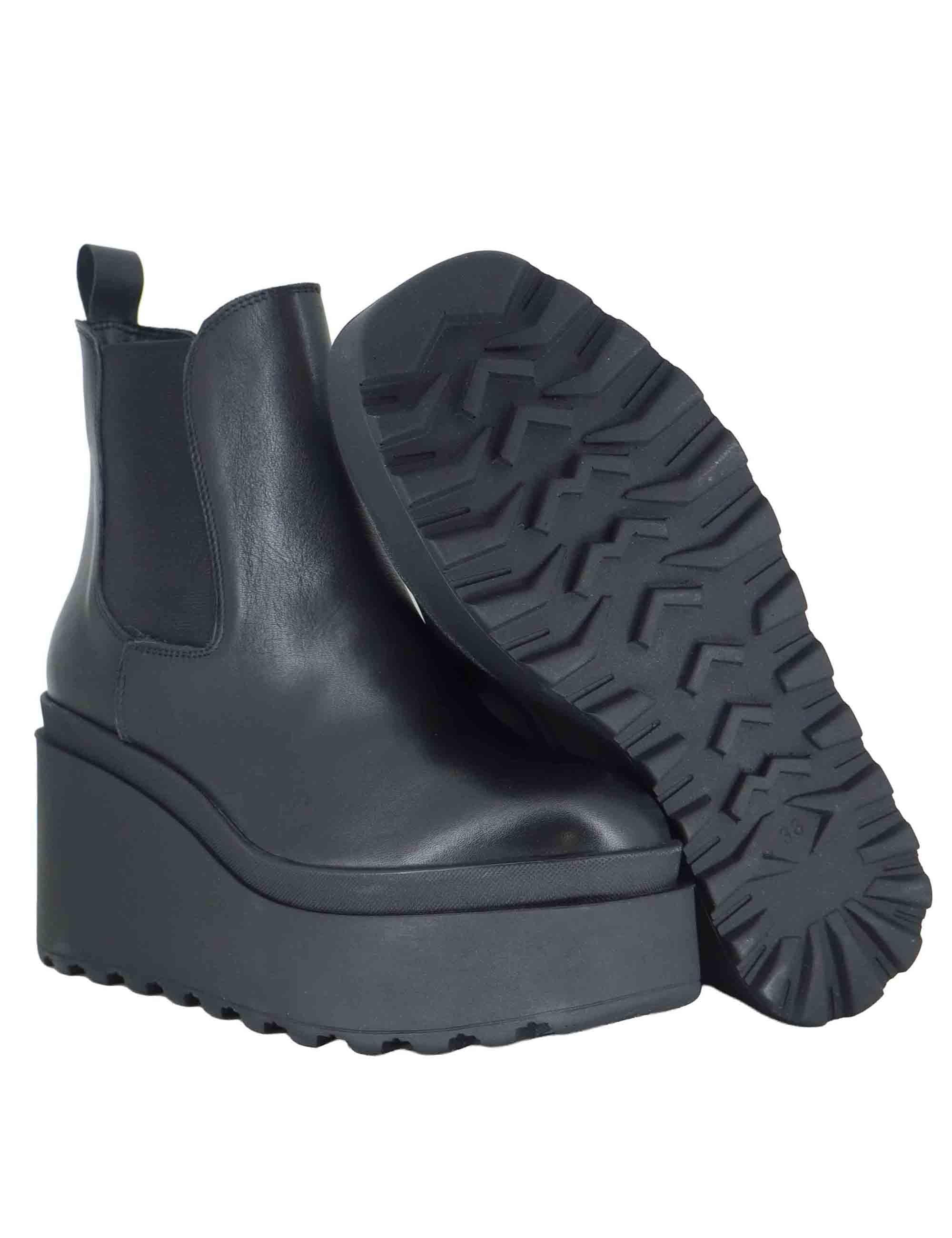 Stivaletti beatles donna in pelle nera con zeppa alta in gomma JOLLY 8 001 Tattoo 