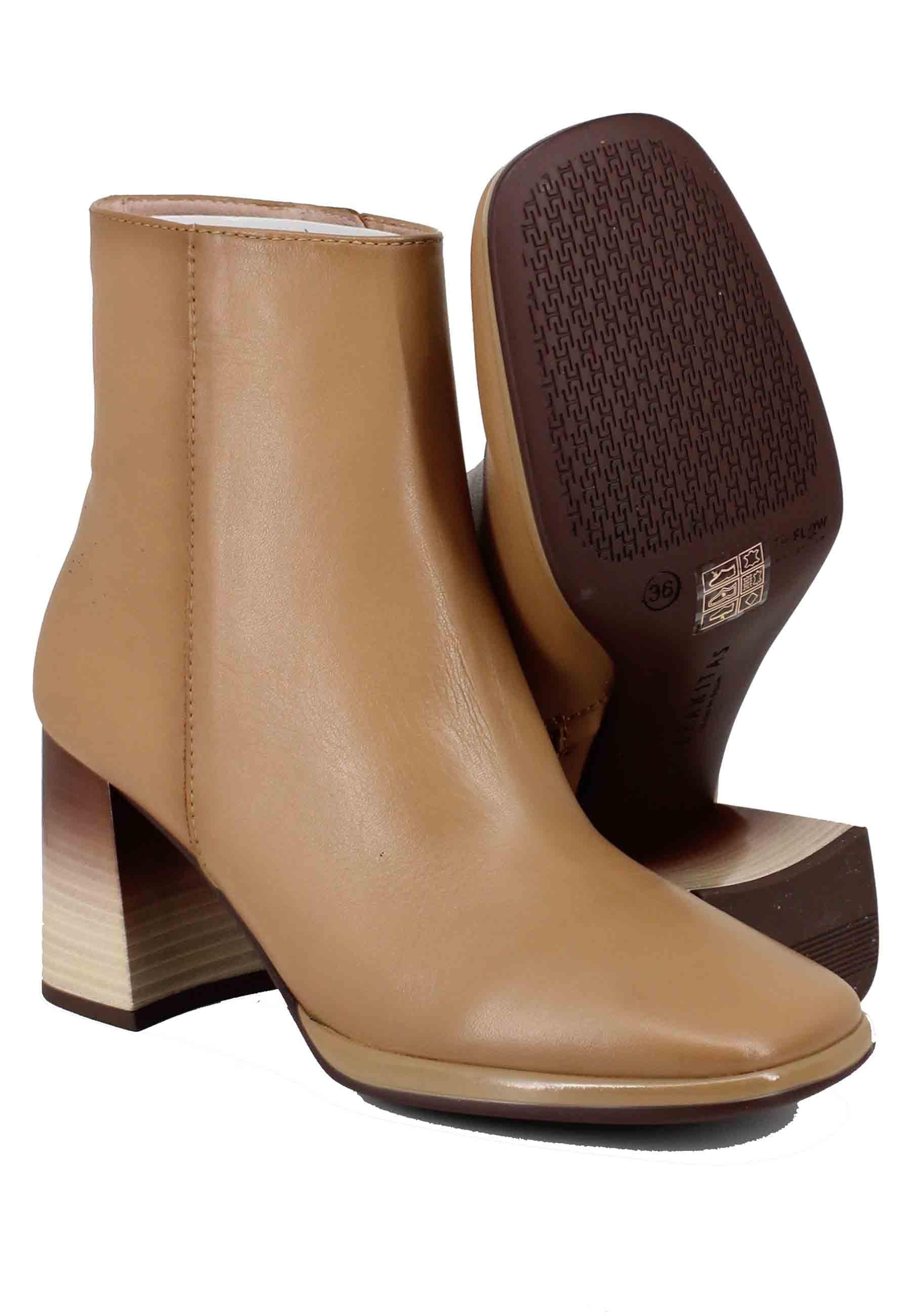 Stivaletti donna in pelle camel con tacco alto HI233020 C001 Hispanitas 