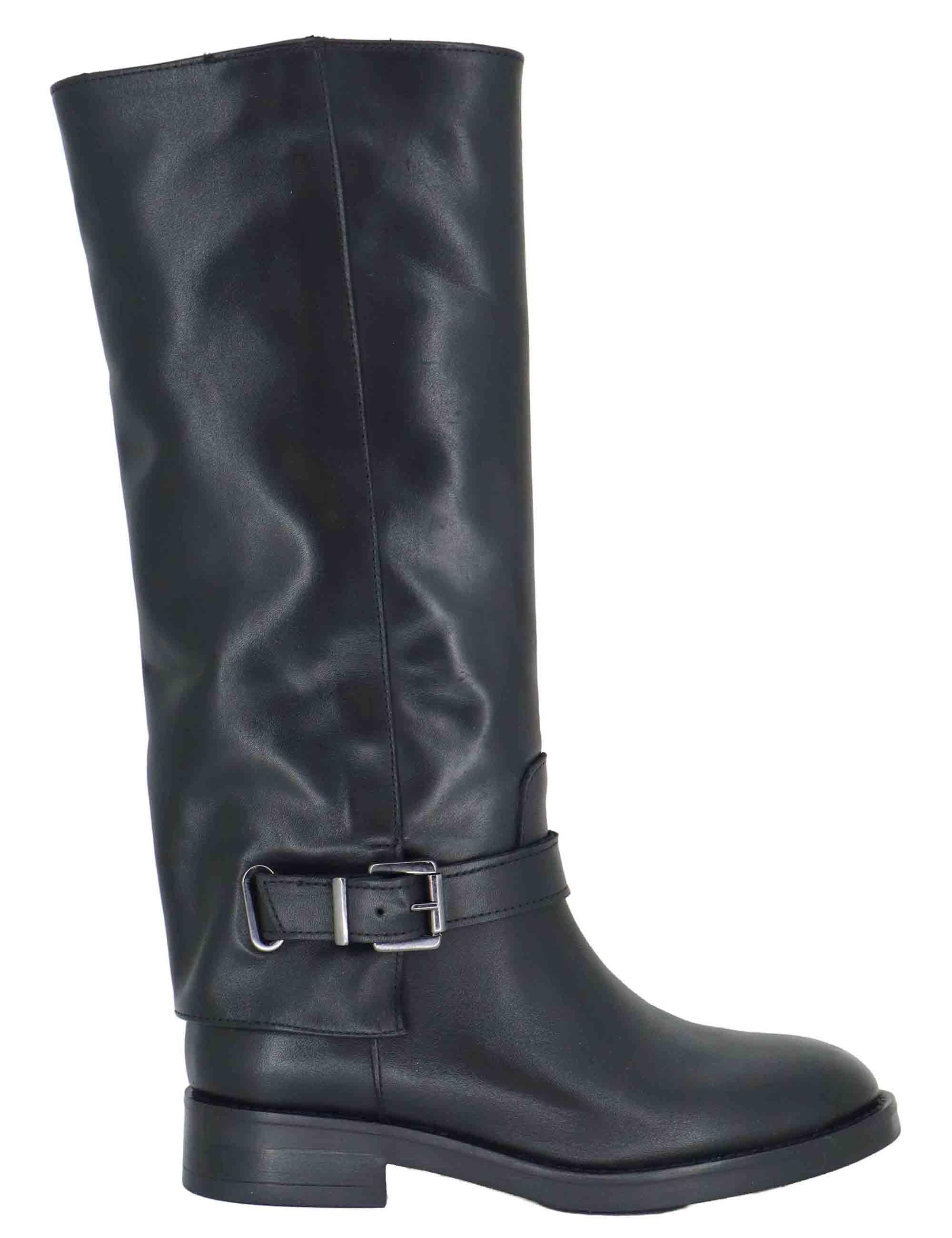 Stivali donna in pelle nera con ghetta cinturino e tacco basso SP109 001 Spatarella 