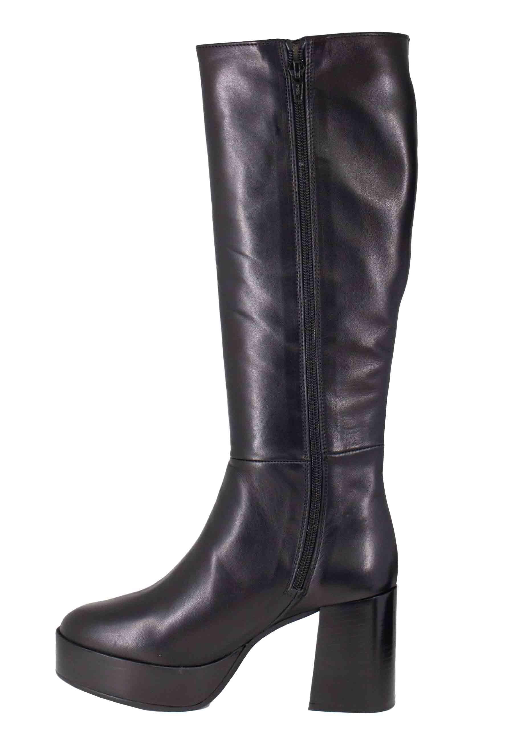 Stivali donna in pelle nera con tacco e plateau ST1557 001 L'Arianna 