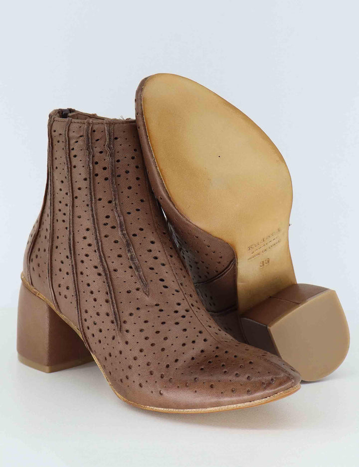 Stivaletti donna in pelle forata taupe con tacco alto 514505 032 Kudetà 