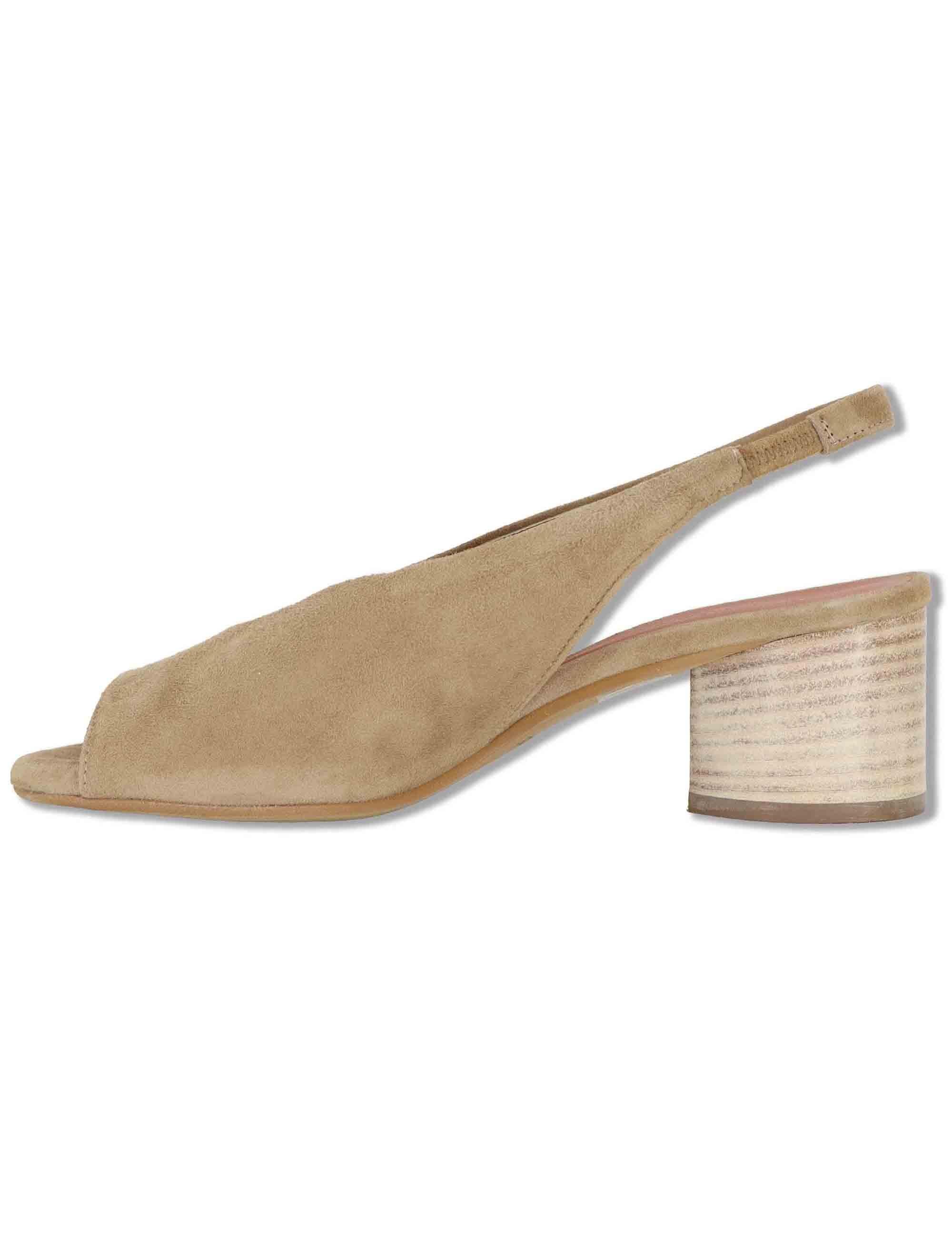 Sandali donna slingback in camoscio taupe tacco basso D801CU 028 Les Venues 