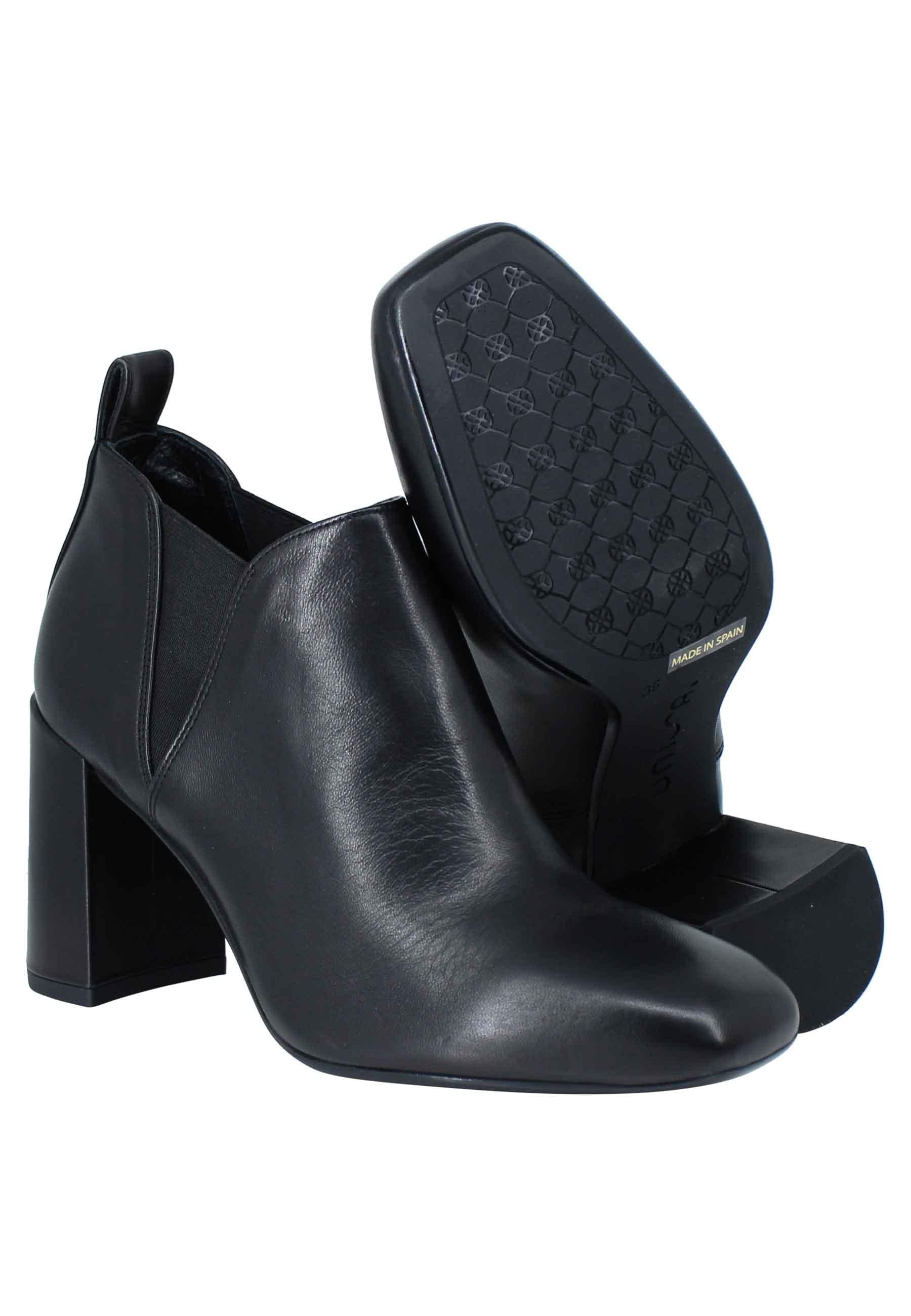 Stivaletti ankle boot donna in pelle nera tacco alto e punta quadra ULEA 001 Unisa 