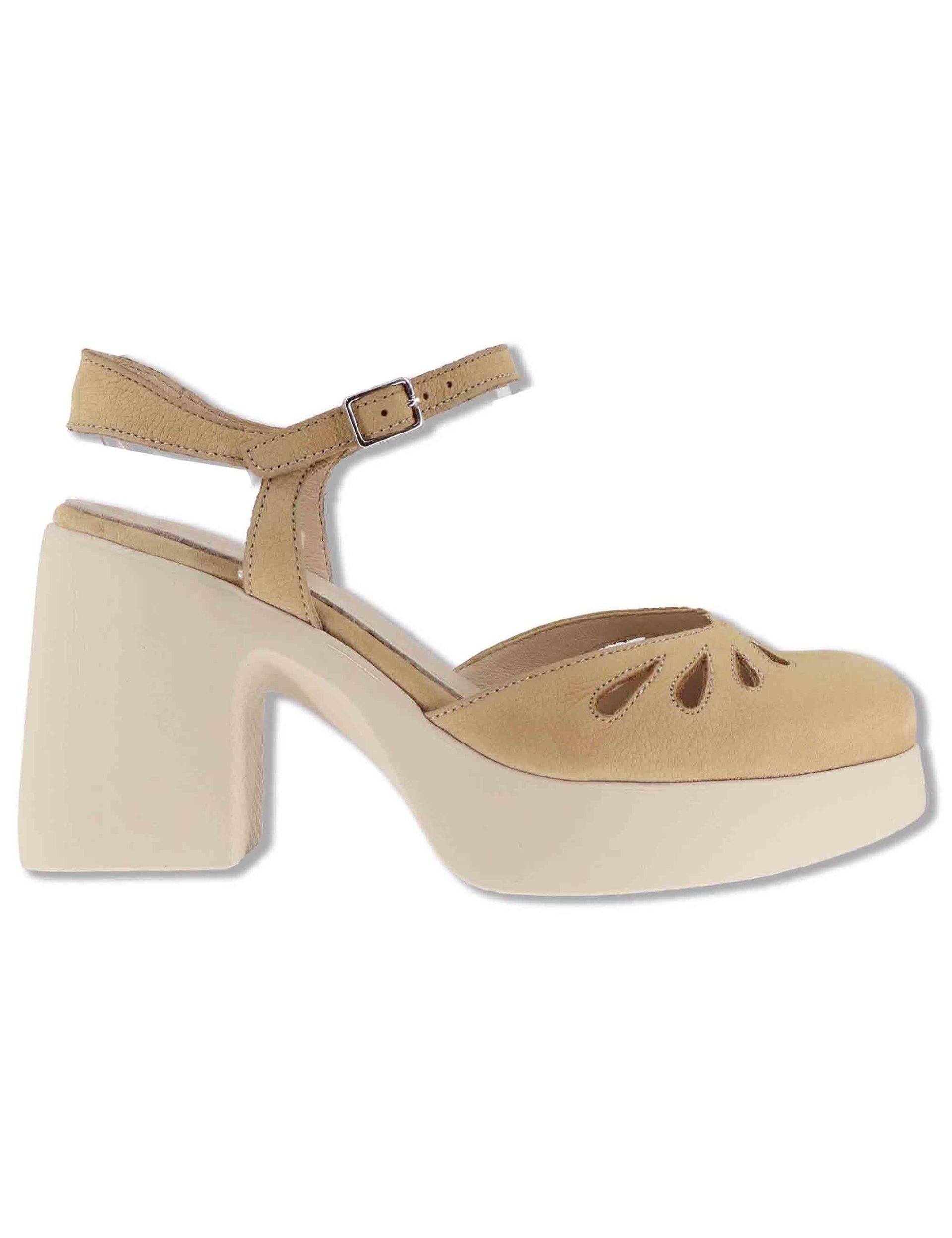 Sandali donna in pelle beige con cinturino alla caviglia e zeppa alta in gomma H-4991 011 Wonders 