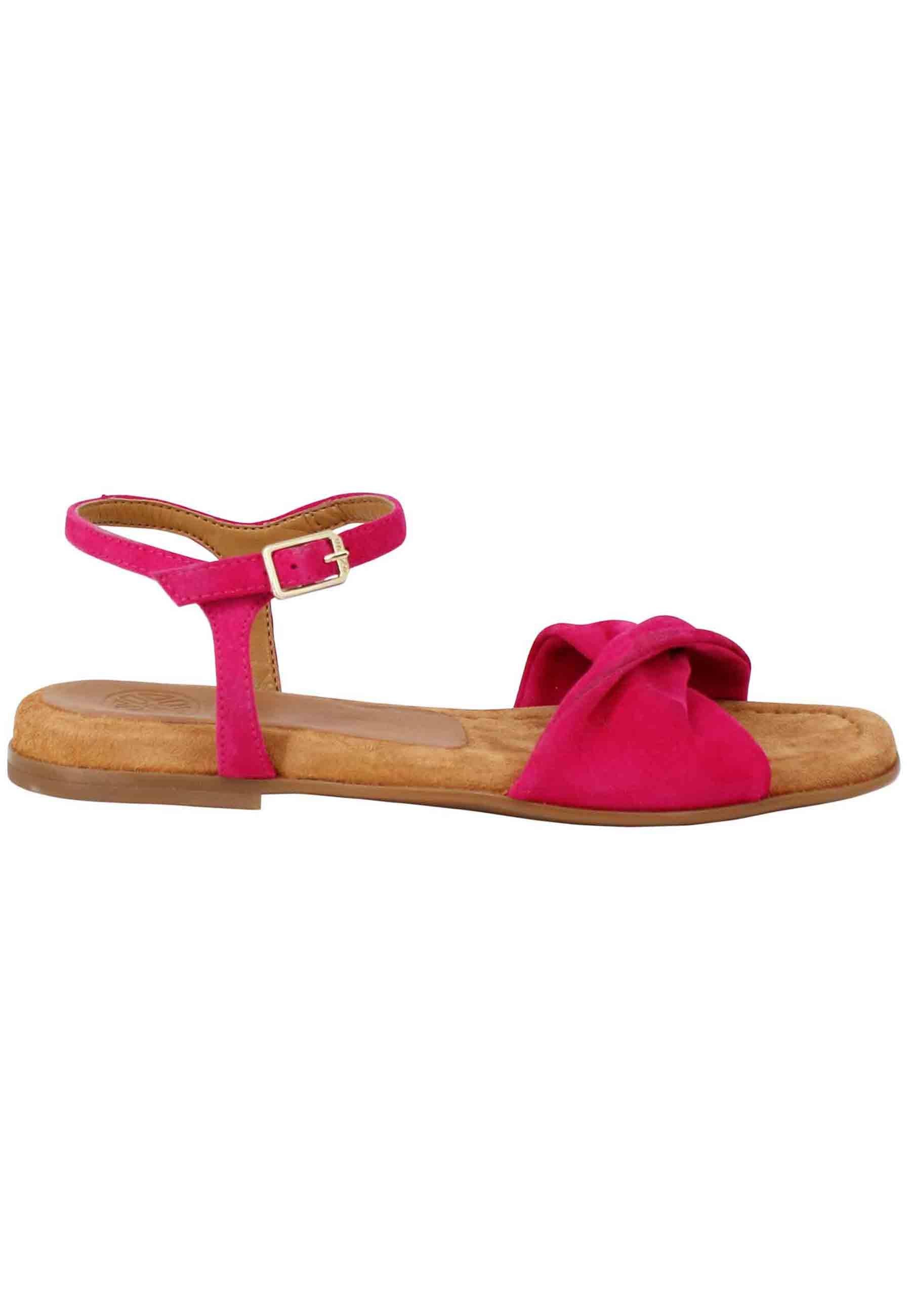 Sandali flat donna in camoscio fragola con cinturino e sottopiede imbottito CERIN KS FRAGOLA Unisa 