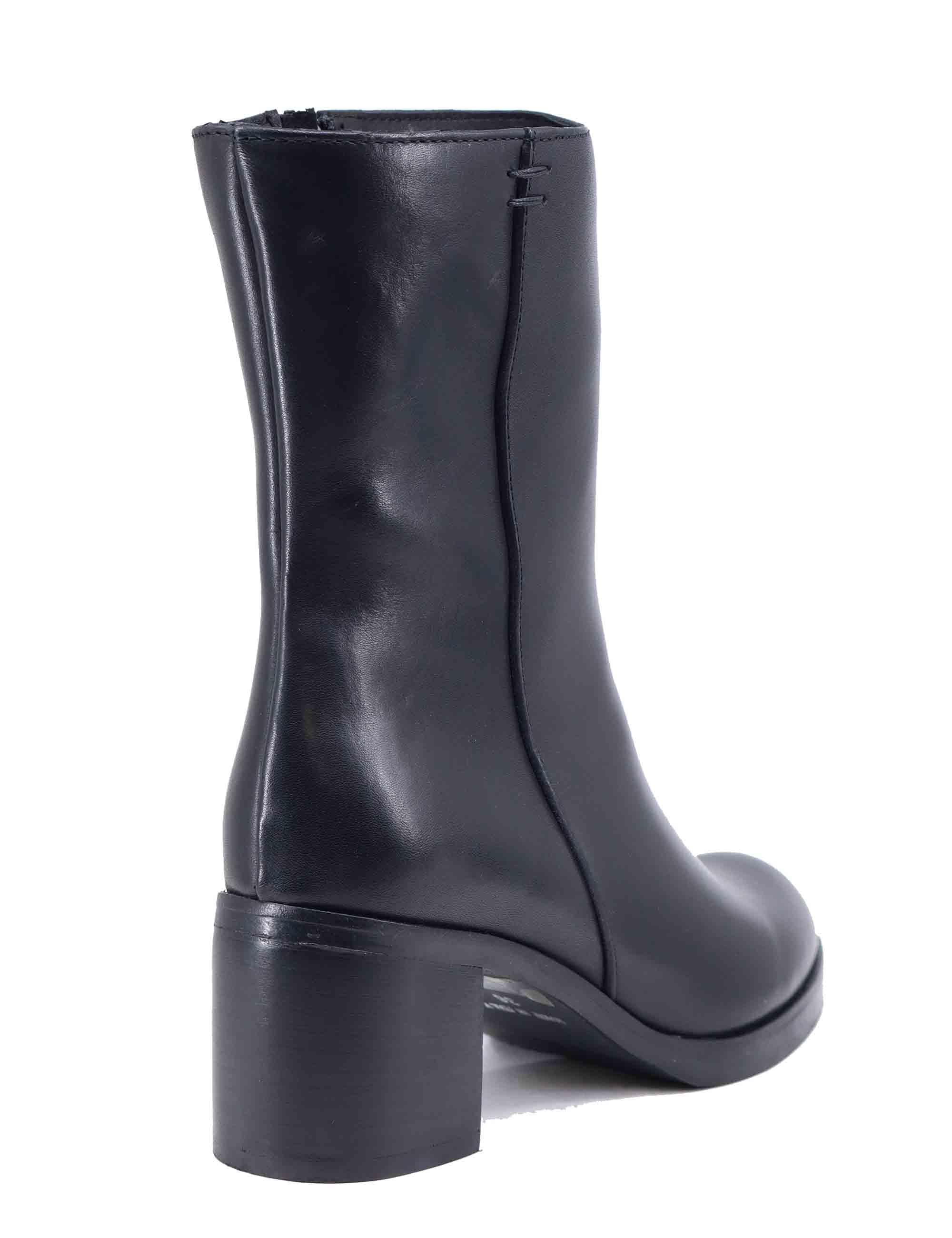 Stivaletti donna in pelle nera punta tonda SPTRPR980 001 Spatarella 