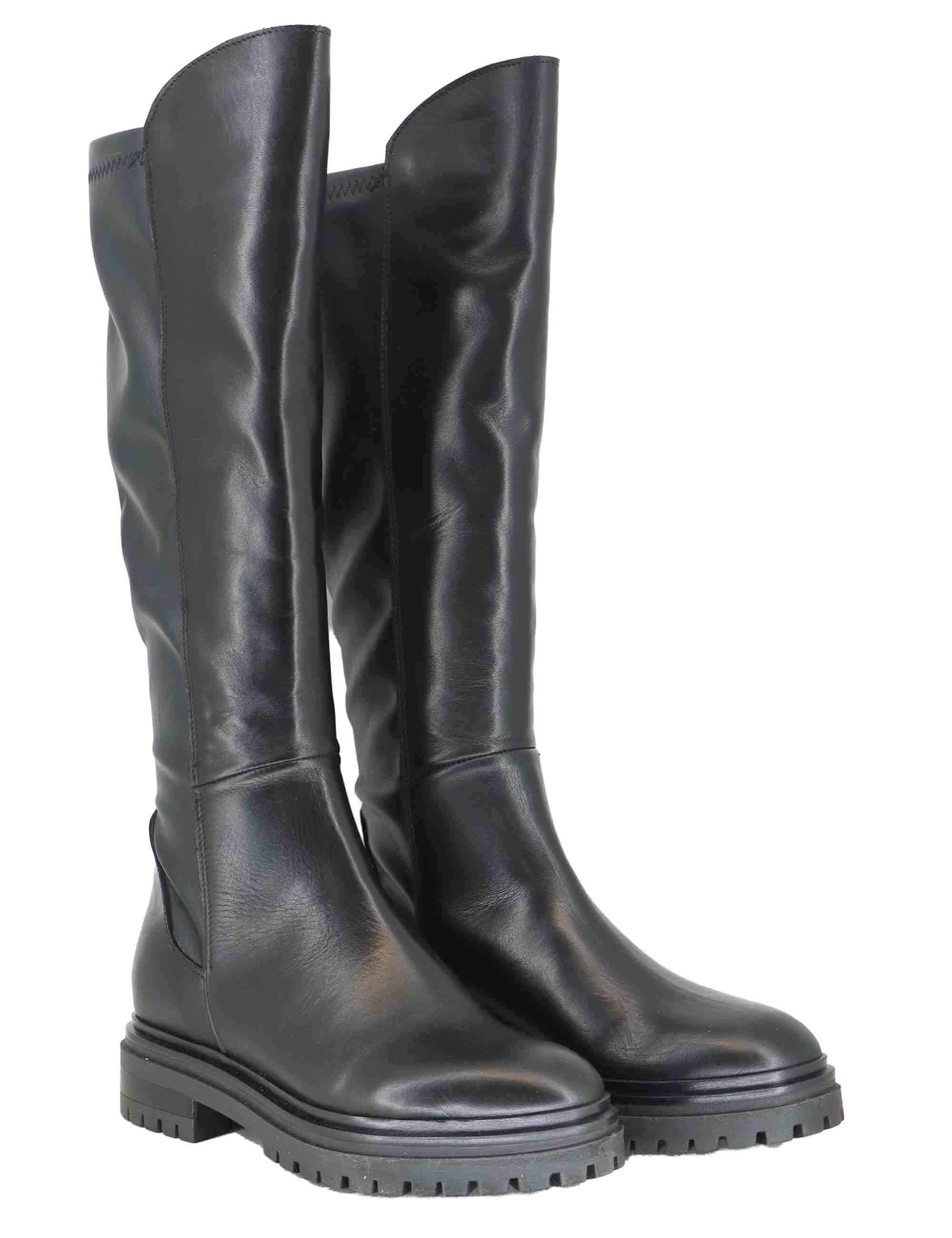 Stivali donna in pelle nera con suola in gomma carrarmato e tacco basso SPST1652 001 Spatarella 