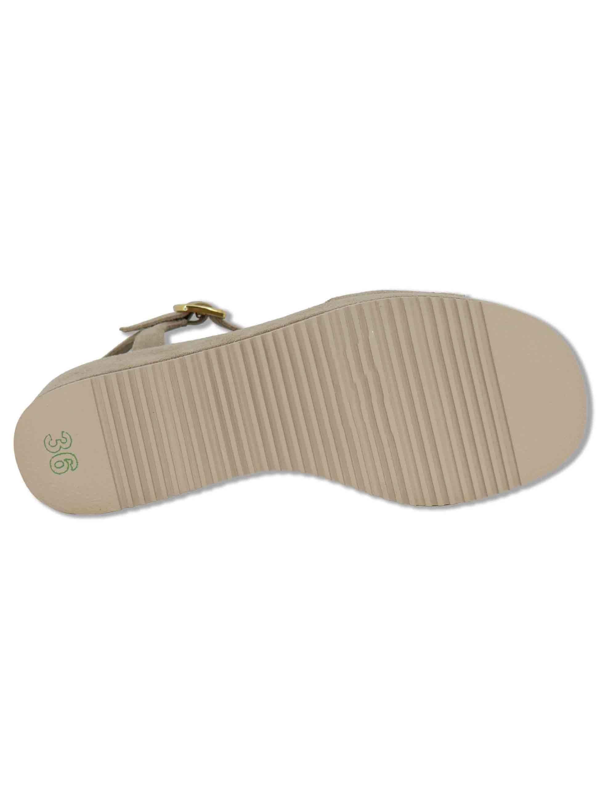 Sandali donna in camoscio beige con cinturino alla caviglia e zeppa media KEDAR BS BARLEY Unisa 