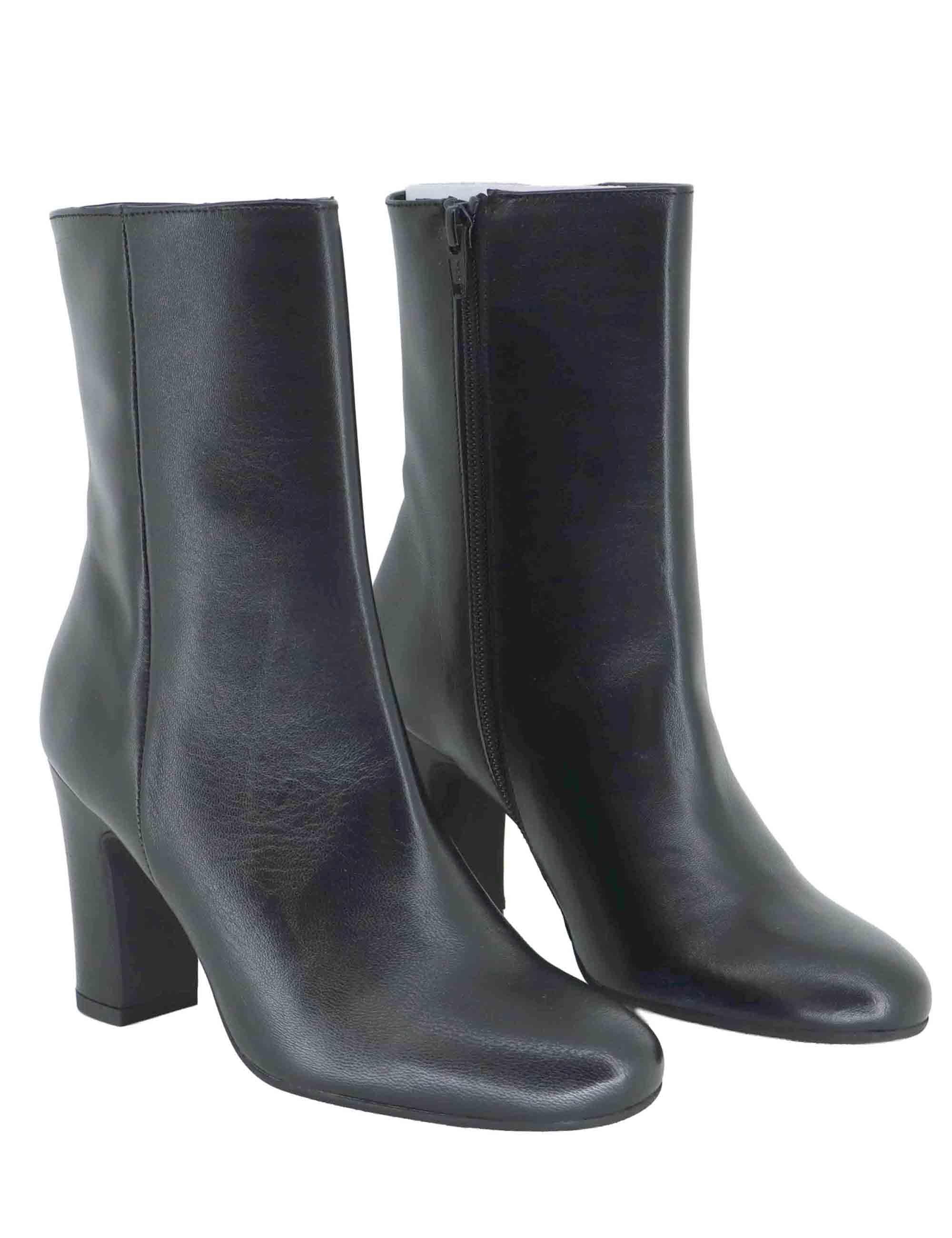 Stivaletti donna in pelle nera tacco alto 3351 001 Les Venues 