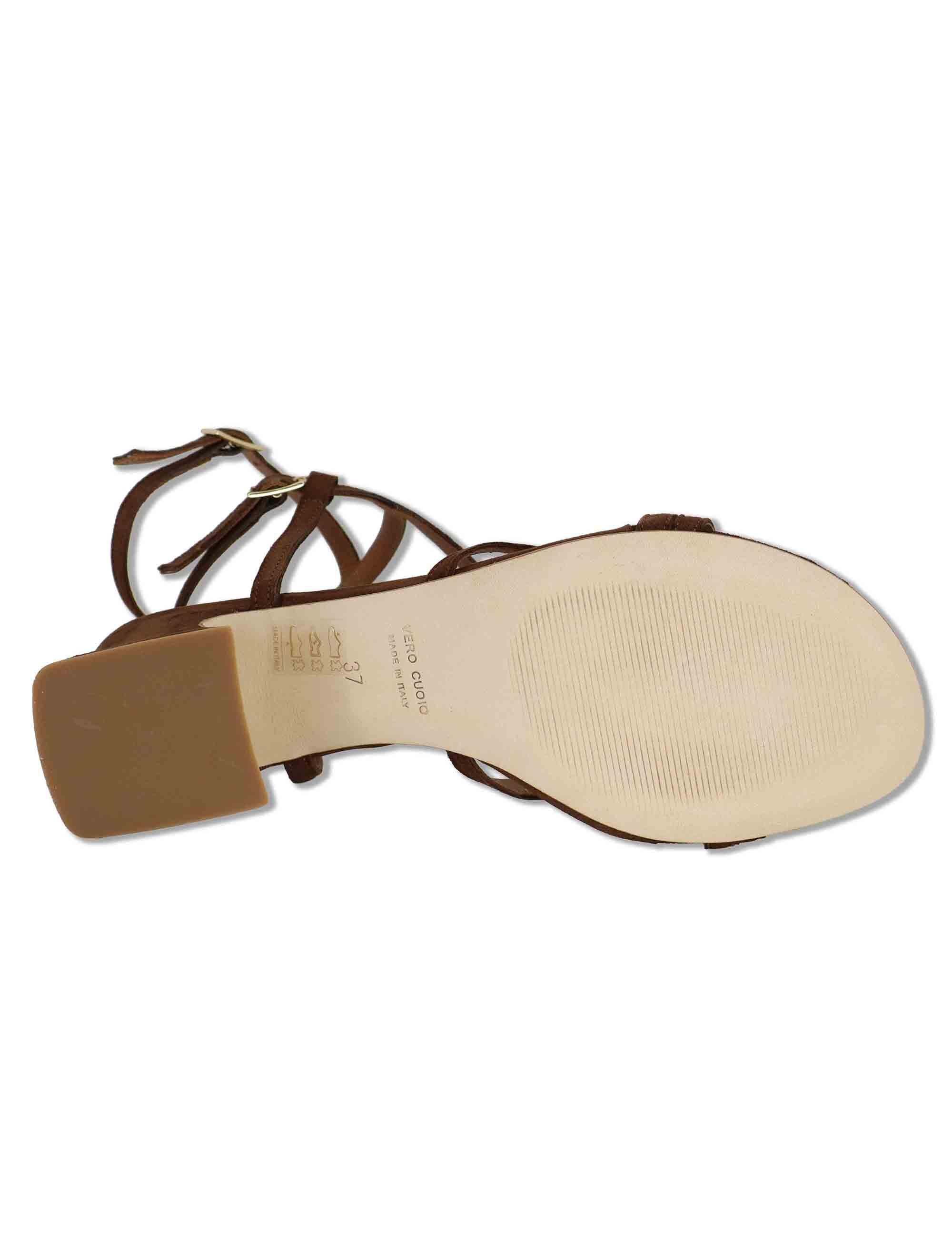 Sandali donna in camoscio marrone con cinturini e tacco medio 119 014 Tattoo 