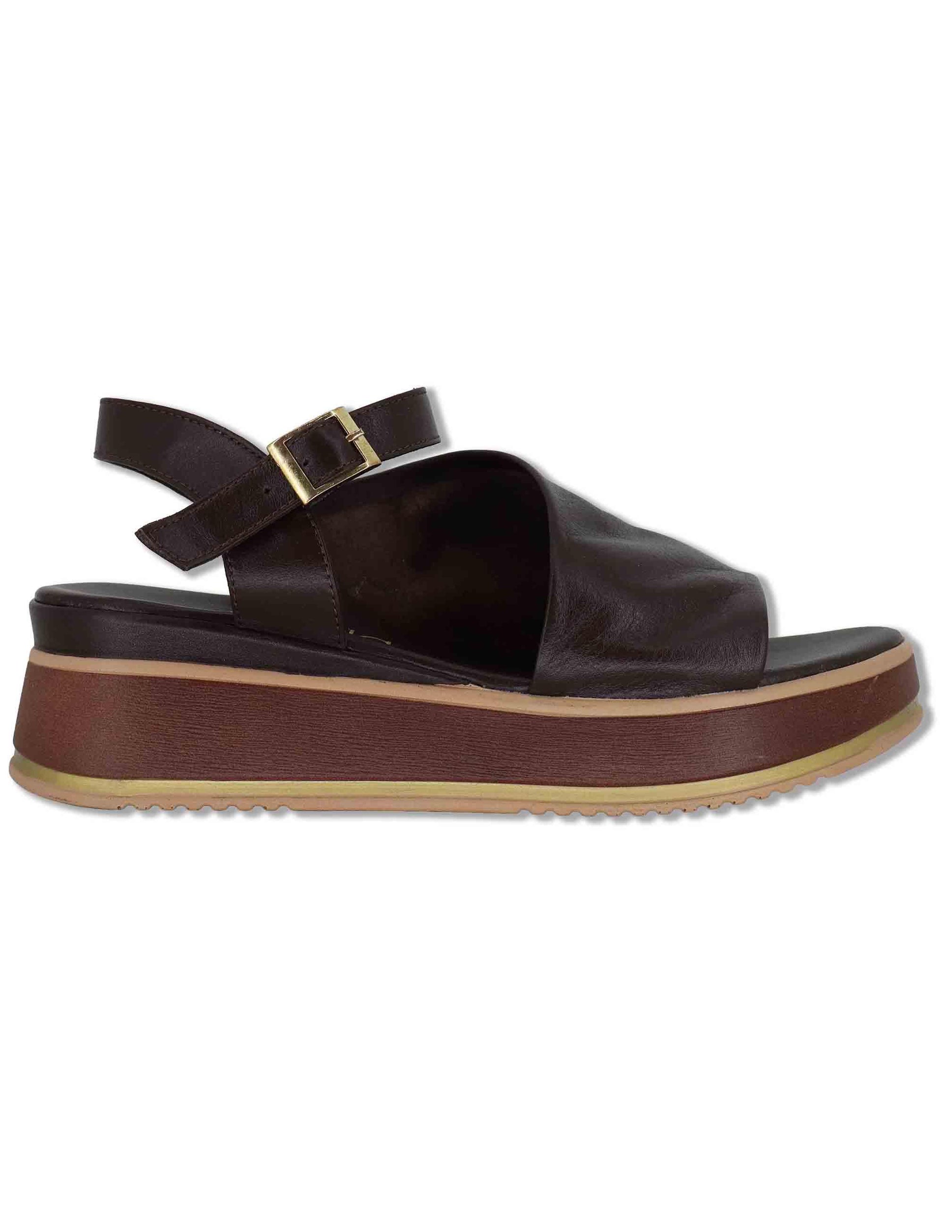 Sandali donna in pelle marrone con cinturino alla caviglia e zeppa media SP230935 029 Spatarella 