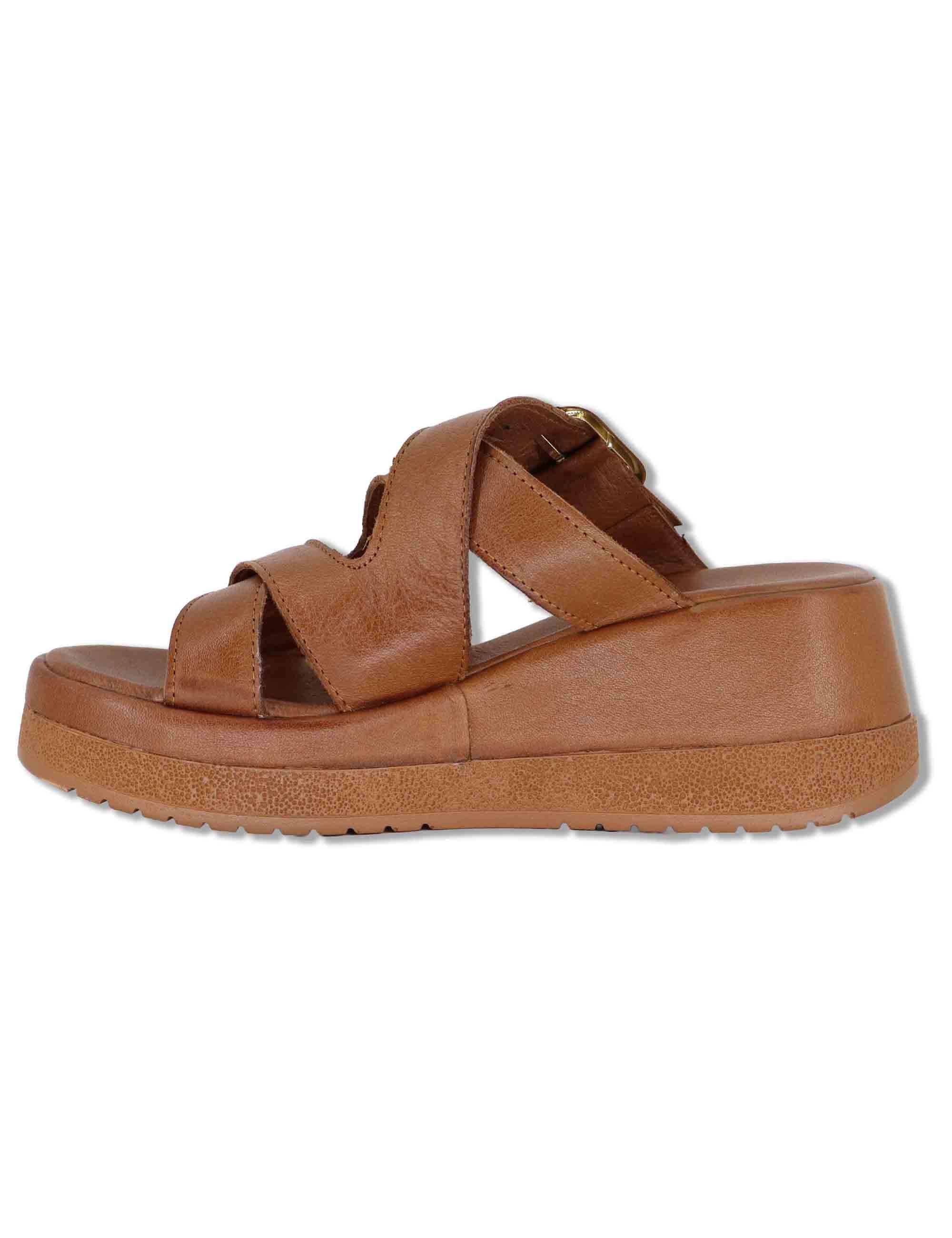 Sandali donna in pelle cuoio con fascette e fibbia e zeppa alta SP261352 014 Spatarella 