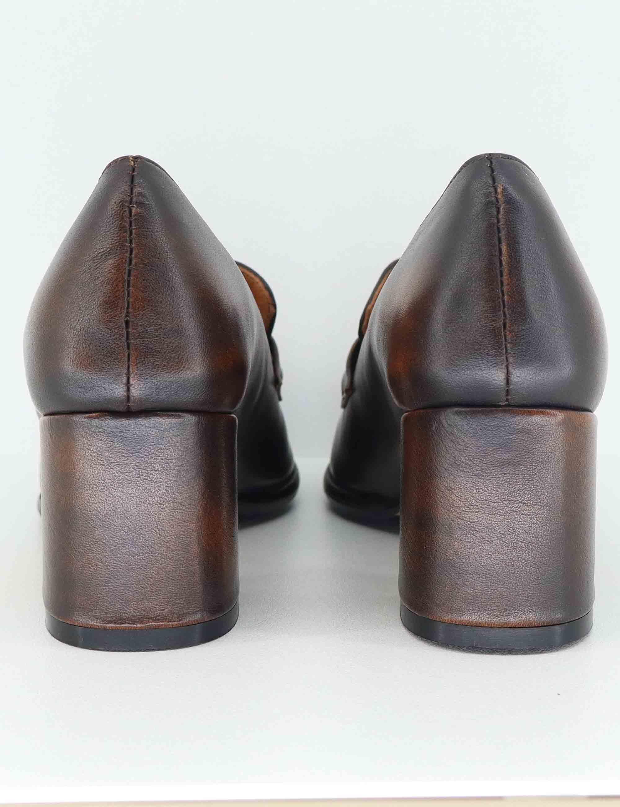Mocassini donna in pelle vintage marrone tacco medio MO2600 014 L'Arianna 