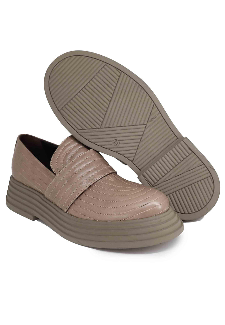 Mocassini donna in pelle taupe con cuciture e suola in gomma P9042F 029 Laura Bellariva 