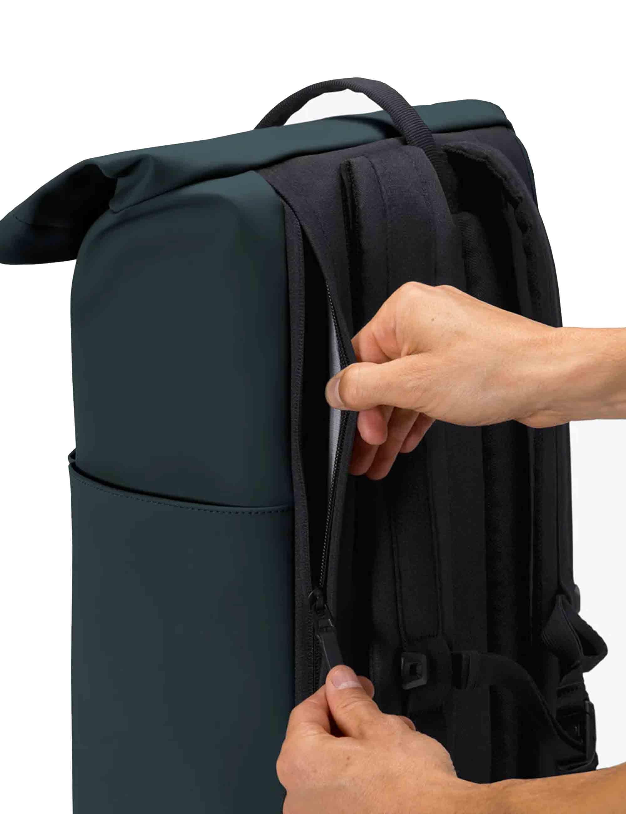 Zaini uomo Yuto in pvc verde 128411LI 41624 Ucon Acrobatics 