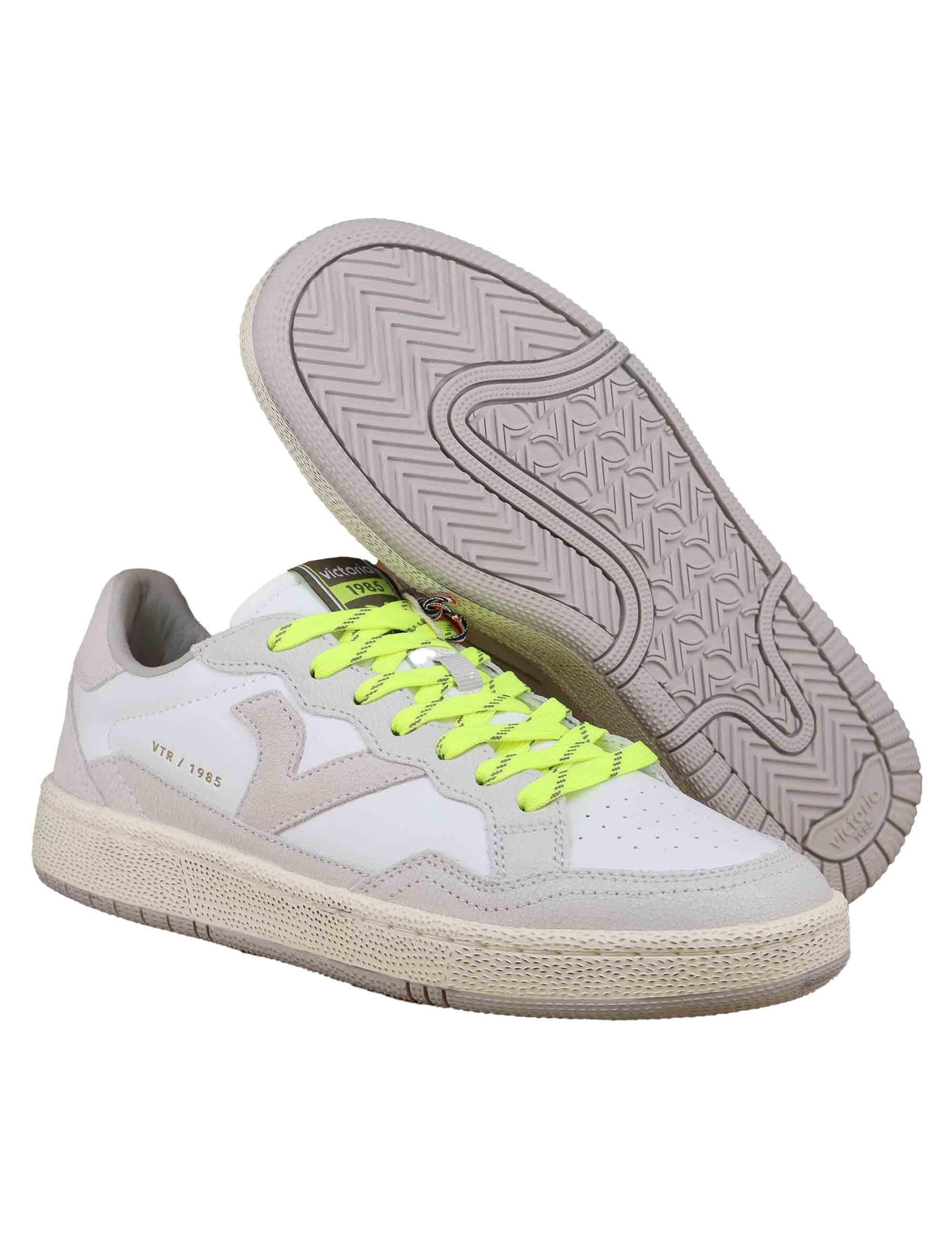 Sneakers uomo in pelle bianca con ripoti in tinta 8806105 Lima Victoria 