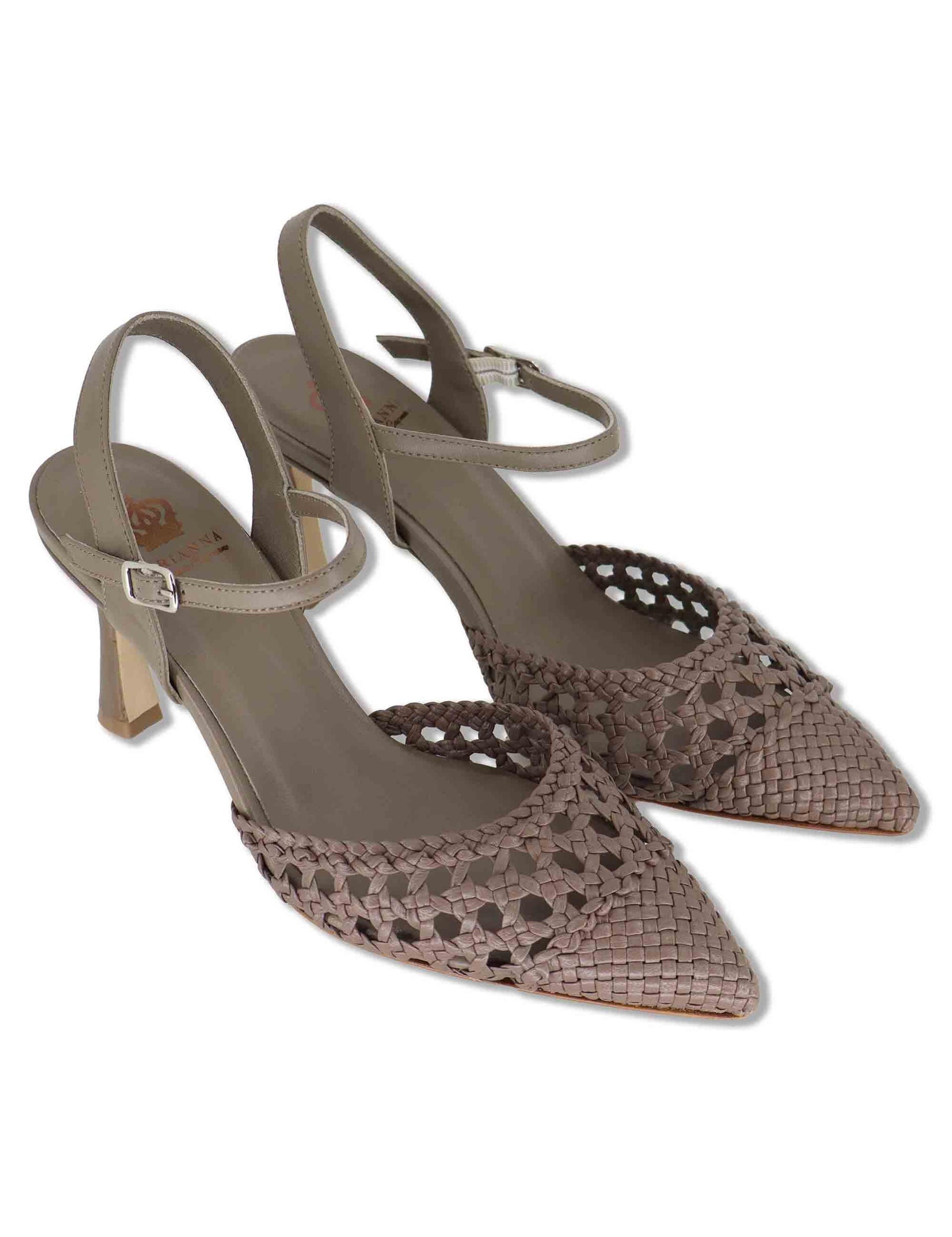 Sandali donna in pelle taupe con punta chiusa e cinturino alla caviglia CH2659/RT 032 L'Arianna 